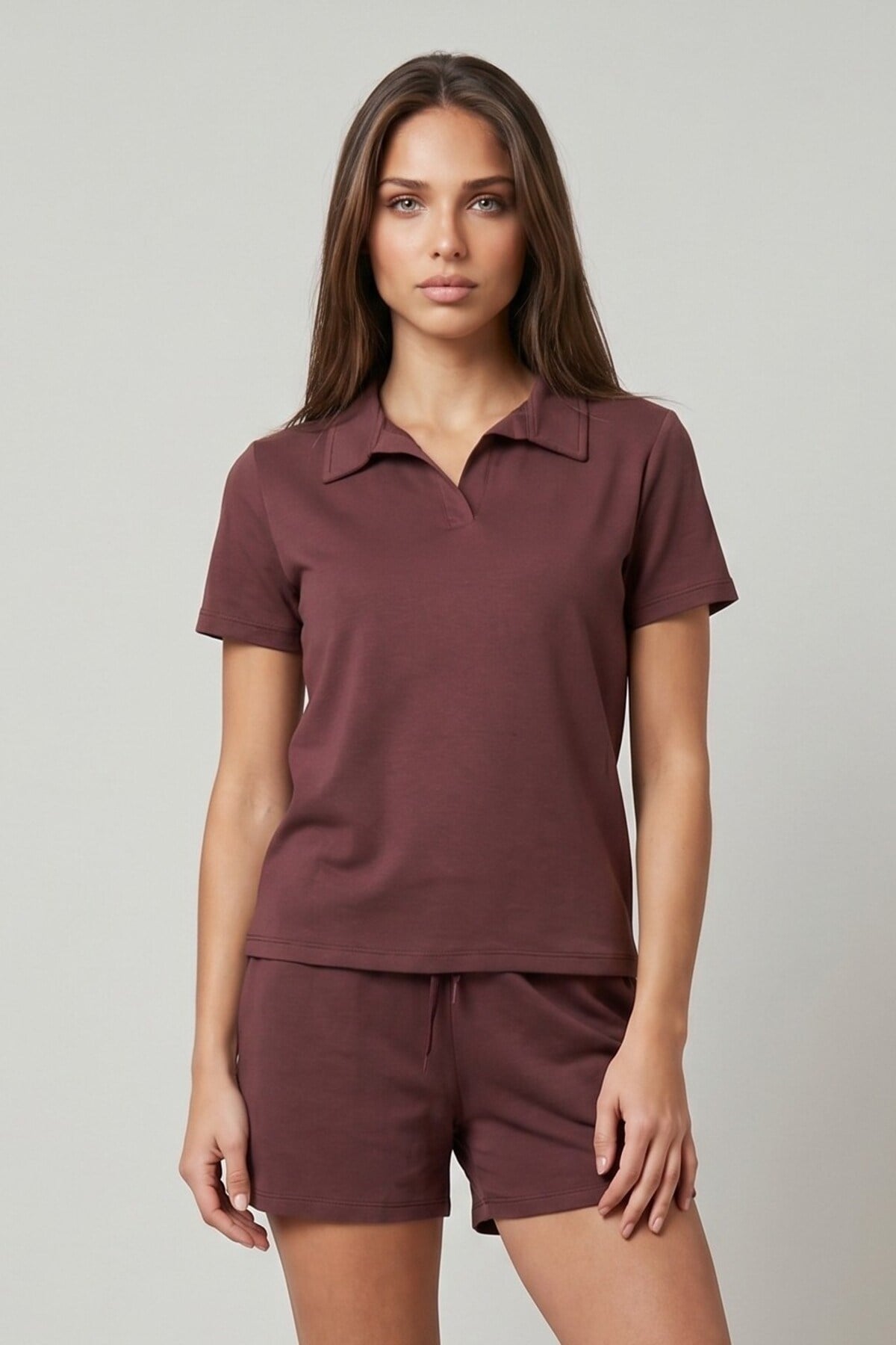 KADIN SOFT ÖRME KUMAŞ POLO YAKA BLUZ VE BELİ LASTİKLİ ŞORT İKİLİ TAKIM