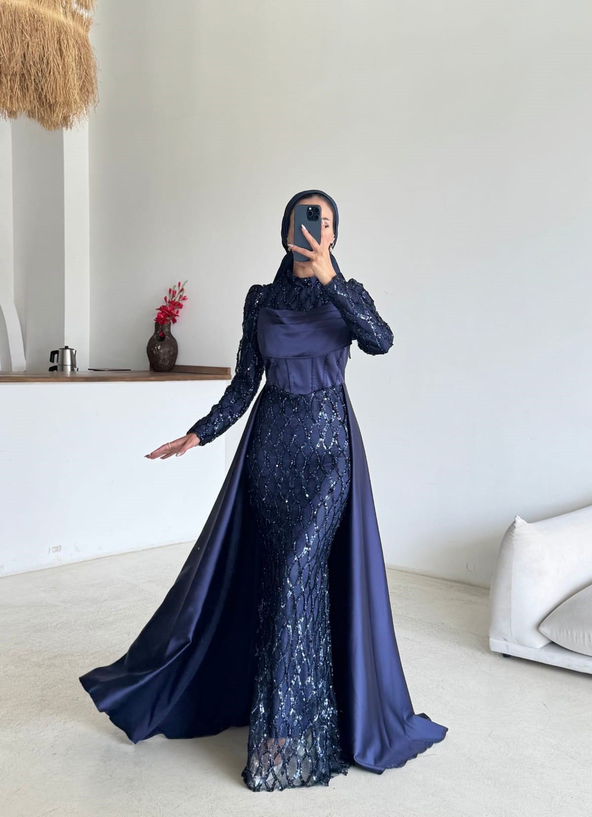 Lidya Abiye Lacivert