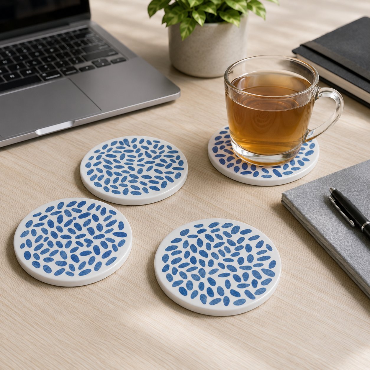 Mavi Desenli Yuvarlak Seramik Bardak Altlığı 4'lü Set