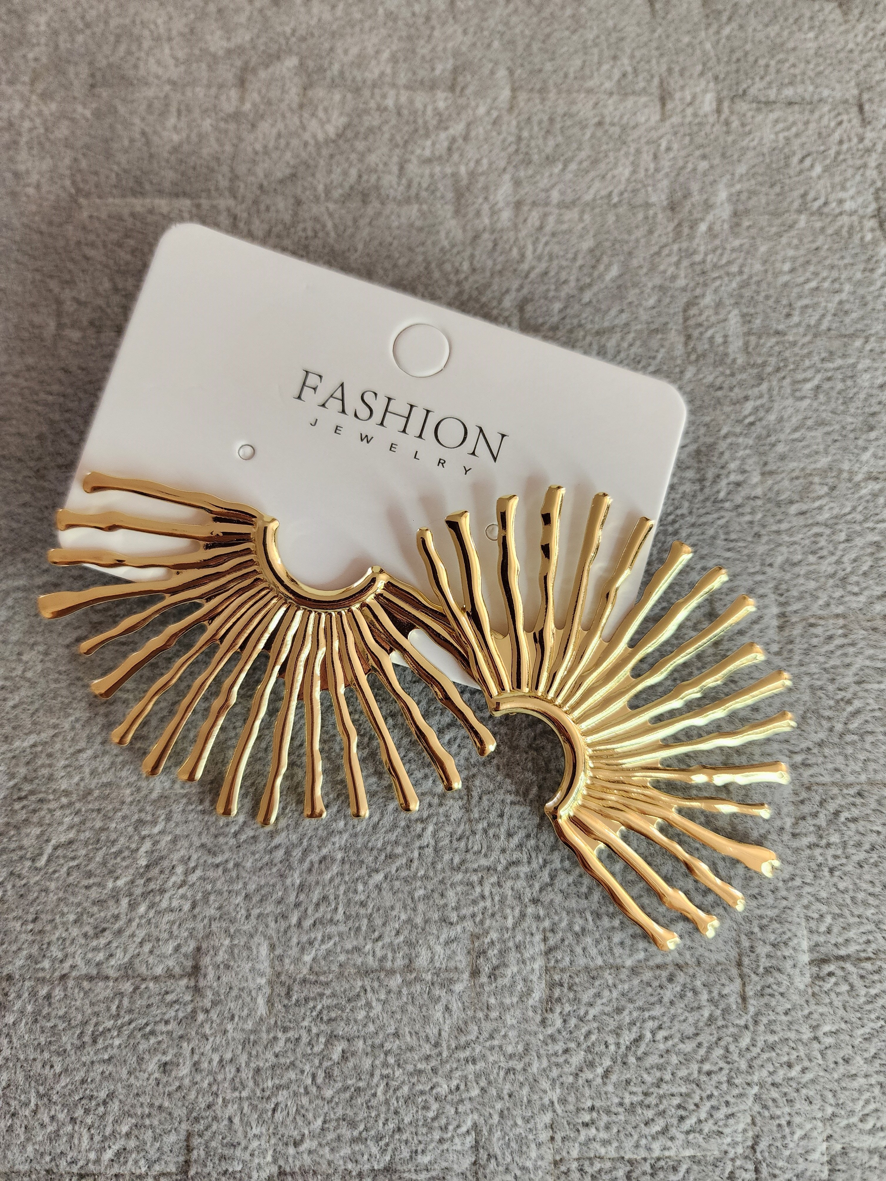 Aura Güneş Gold Küpe