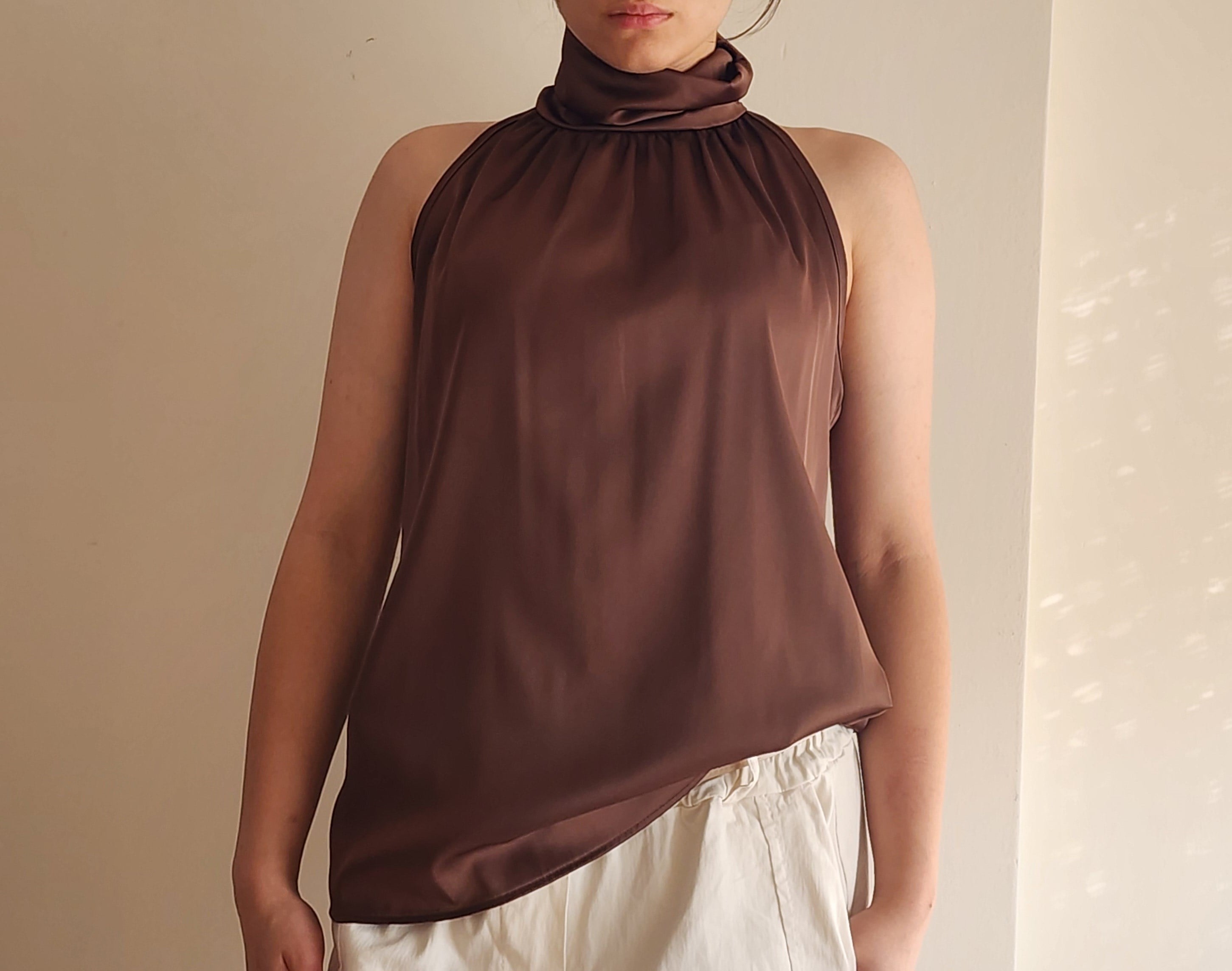 Kahve Saten Kolsuz Reglan Kesim Bluz