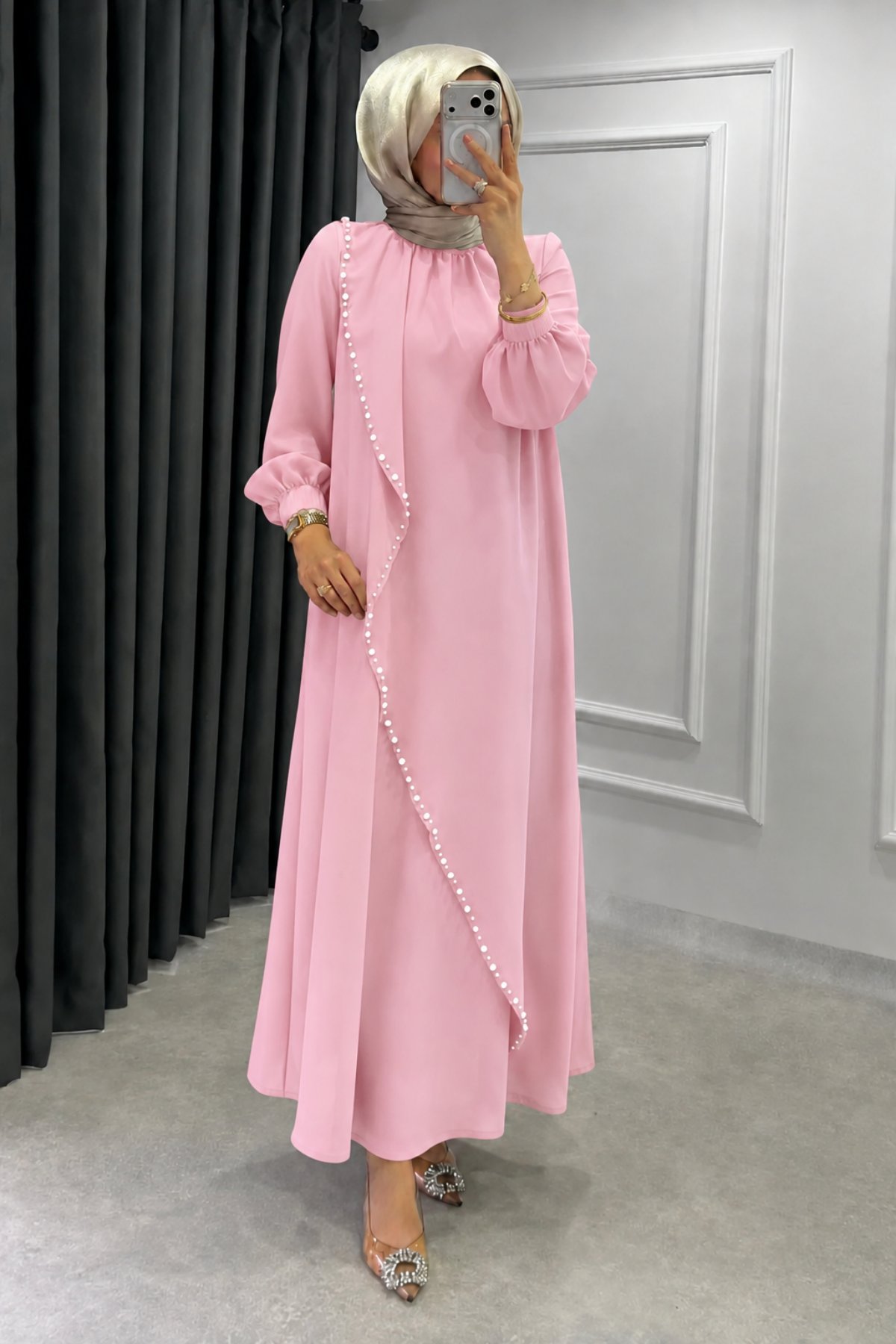 Krep Kumaş Kenarları Taş İşlemeli Nazende Elbise- Şeker Pembe