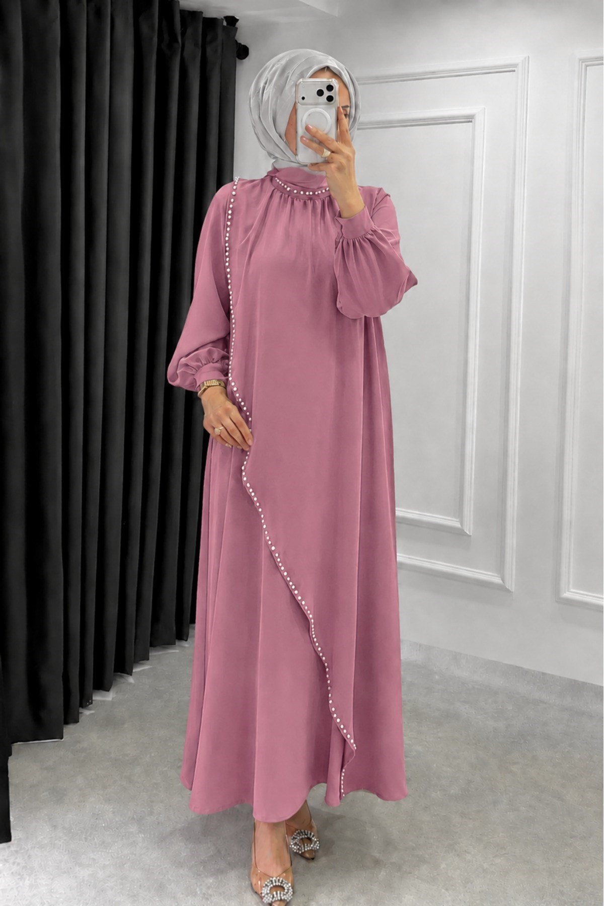 Krep Kumaş Kenarları Taş İşlemeli Nazende Elbise- Pembe