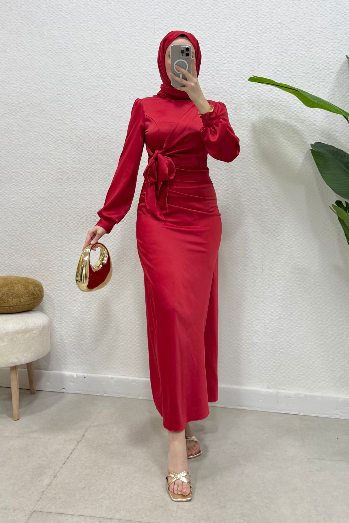 Roya Model Yandan Bağlamalı Saten Abiye-Kırmızı