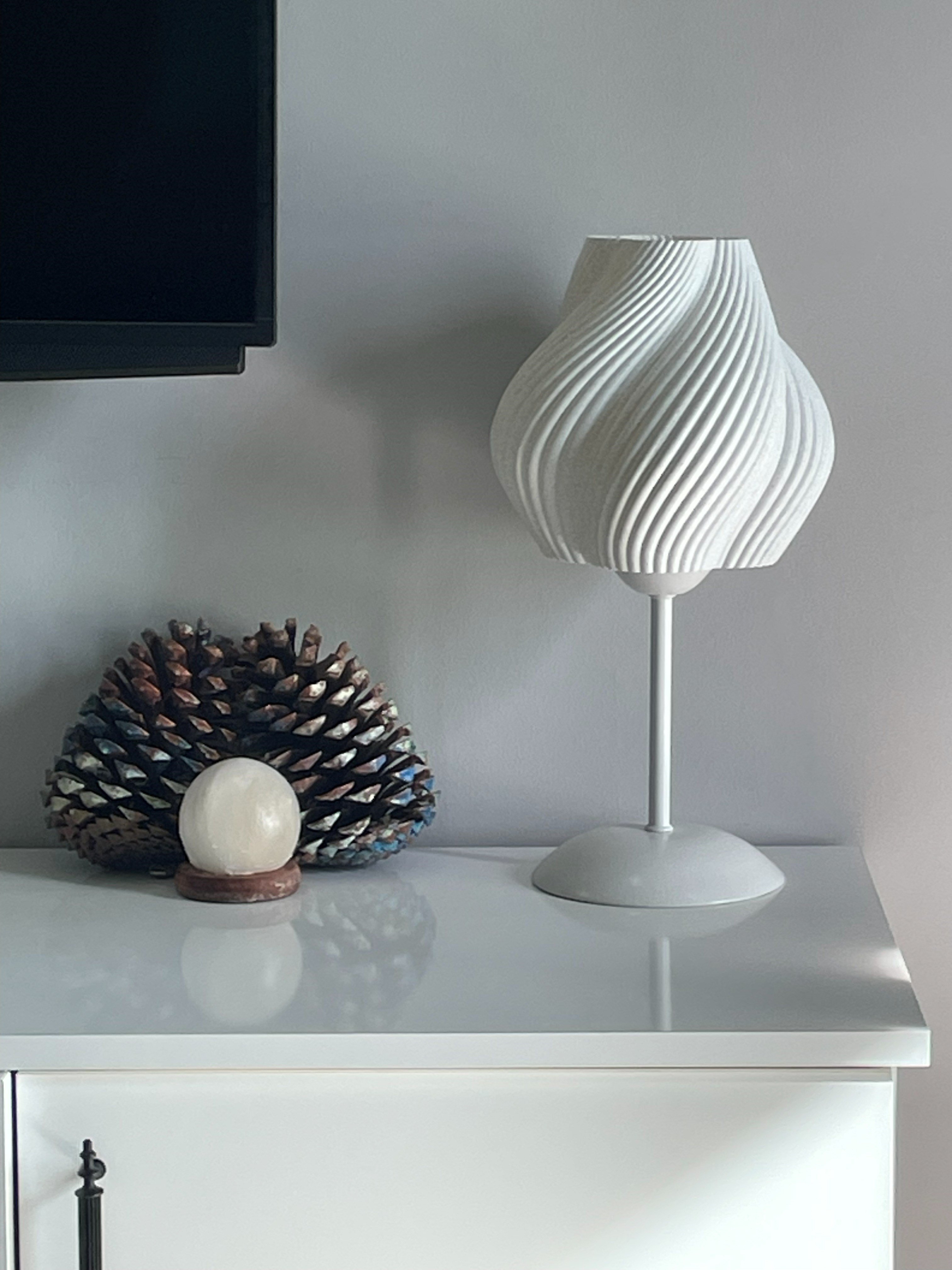 Designobee Krema Plus - Modern Masa ve Gece Lambası - Metal Ayaklı Lamba - Ambiyans Lambası, Dekoratif Abajur