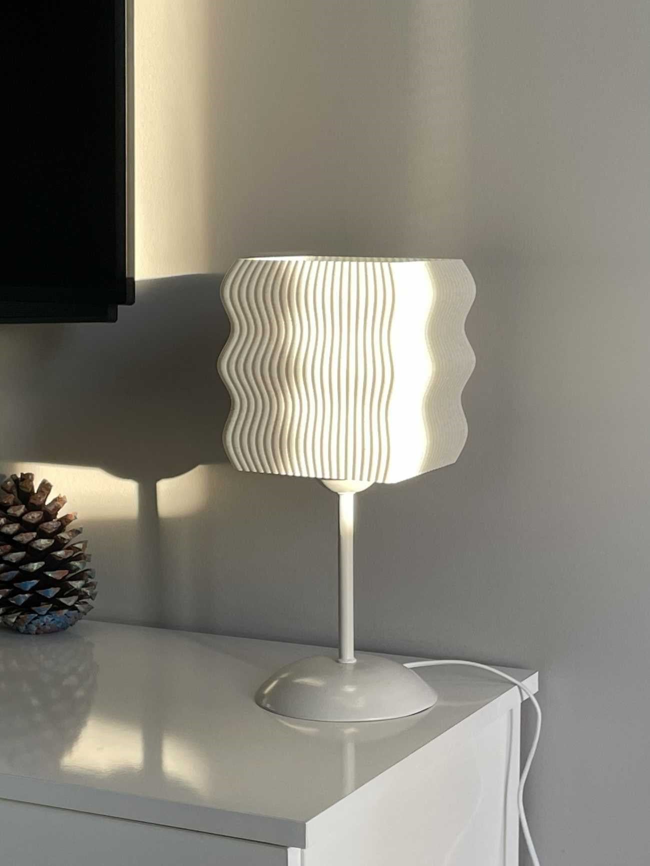 Designobee Ritim Plus - Modern Masa ve Gece Lambası - Metal Ayaklı Lamba - Ambiyans Lambası, Dekoratif Abajur
