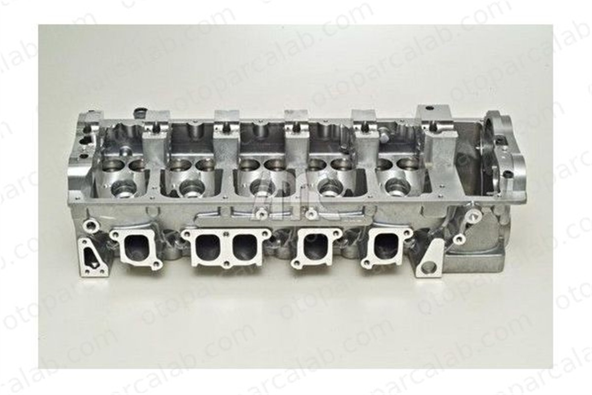 ASPART 8CHE1015 Silindir Kapağı VW MULTIVAN T5 TRANSPORTER T5 Minibüs/Otobüs 70103063R 070103063R