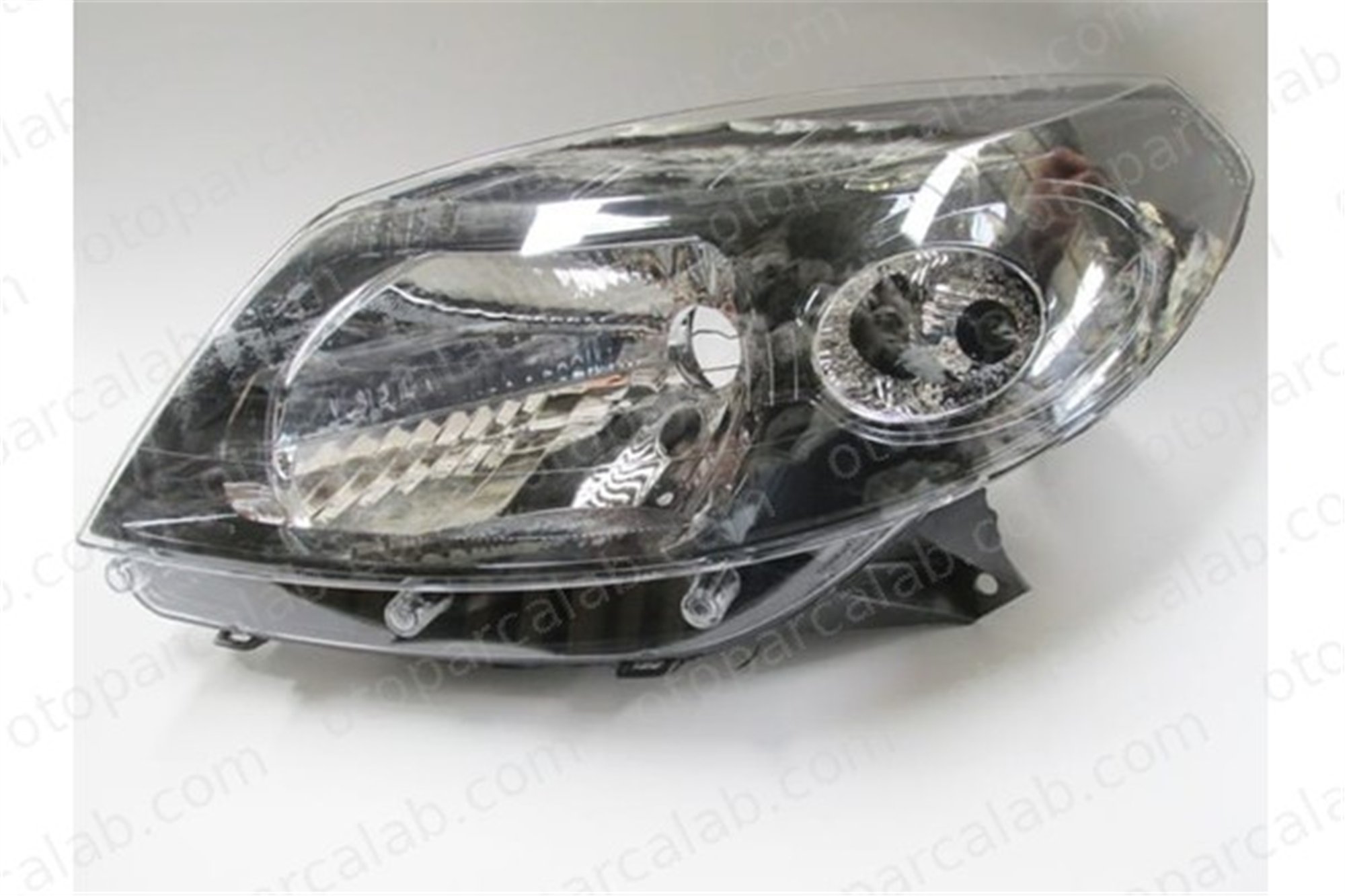 AYFAR 1503-1004 Far Sol DACIA SANDERO RENAULT SANDERO/STEPWAY I 260602914R 8200526423