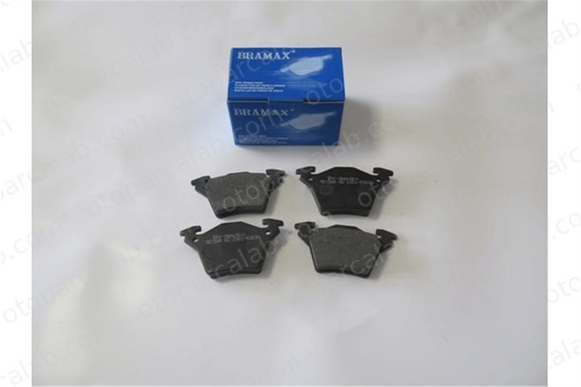 BRAMAX 2351-6360A Fren Disk Balata Arka MERCEDES-BENZ VITO Minibüs/Otobüs VITO Panelvan/Van 34200220 4214210