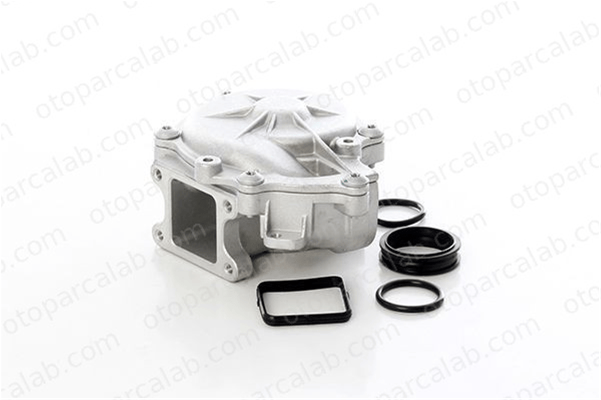 BSG 15-500-013 Devirdaim Su Pompası BMW 1 3 11517511221 11517511220