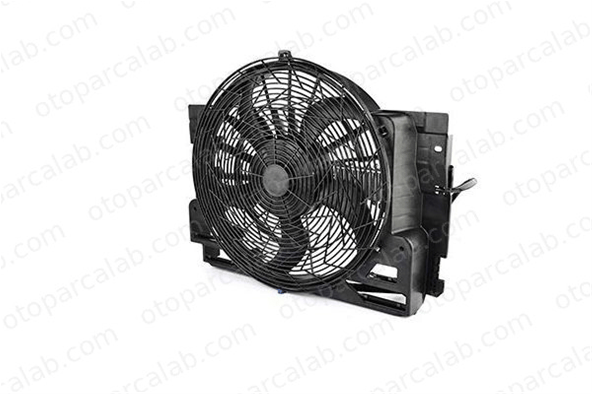 BSG 15-510-005 Radyatör Fan ve Motoru BMW X5 64546921381 6908124