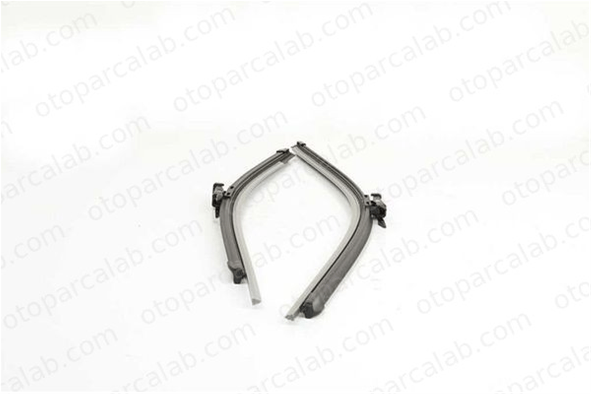 BSG 15-992-018 Silecek Süpürgesi Ön 600/475 mm - 24/19 inç BMW 3 3 Touring 61612158219 61612159627