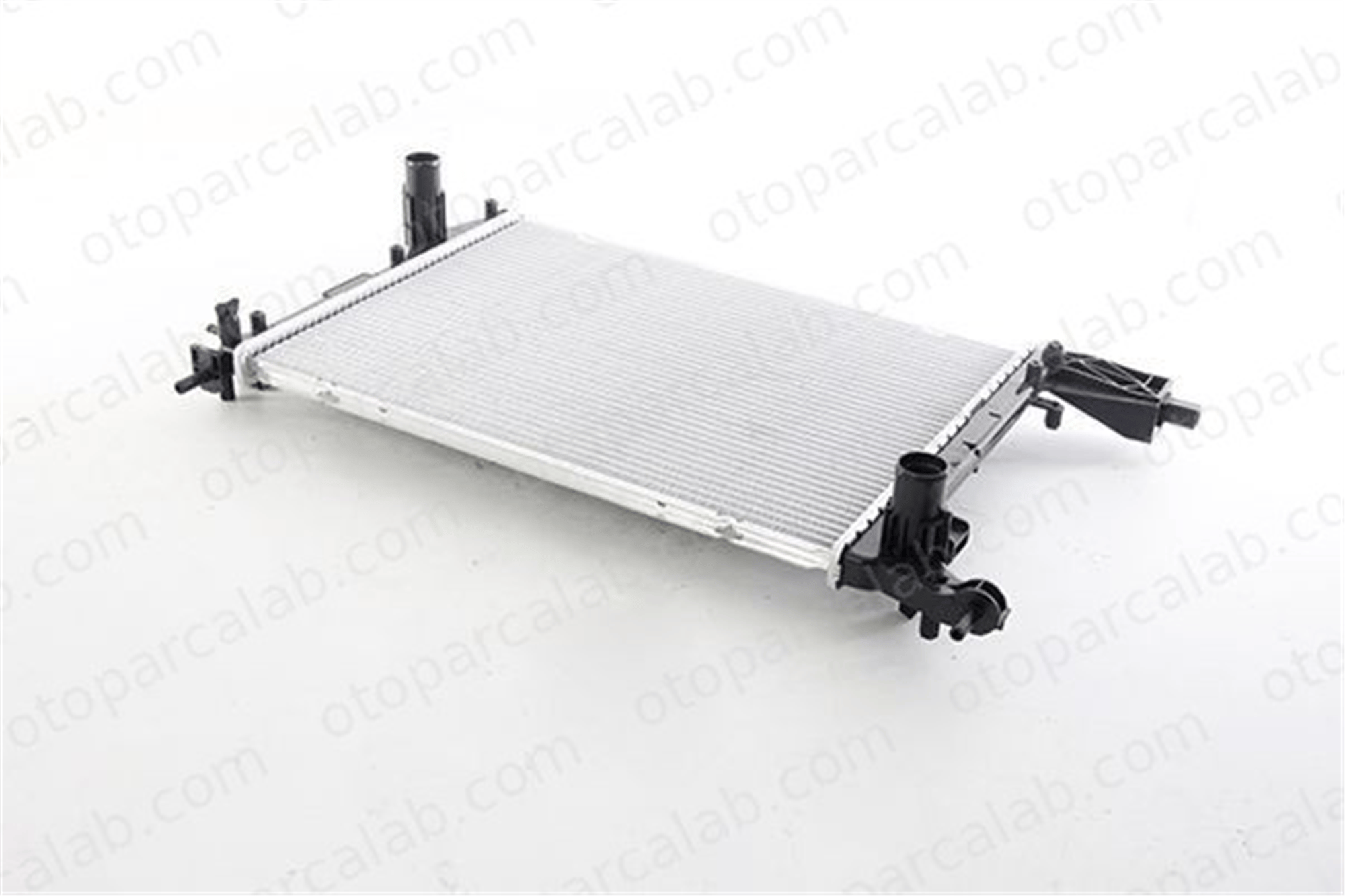 BSG 25-520-031 Su Radyatörü FIAT TIPO Hatchback TIPO Sedan 190944919401462049369 52015580
