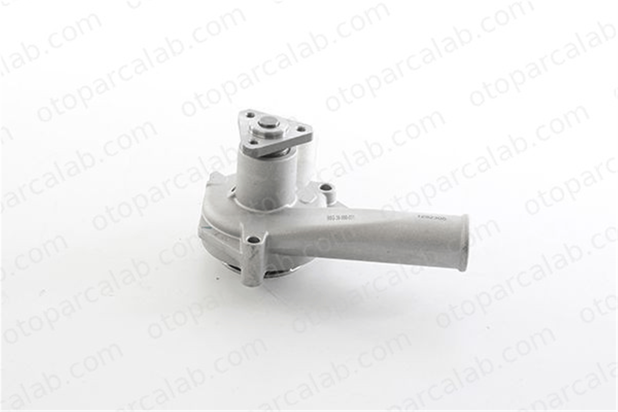 BSG 30-500-031 Devirdaim Su Pompası FORD FIESTA III ESCORT V 92BX8591AA 6683522