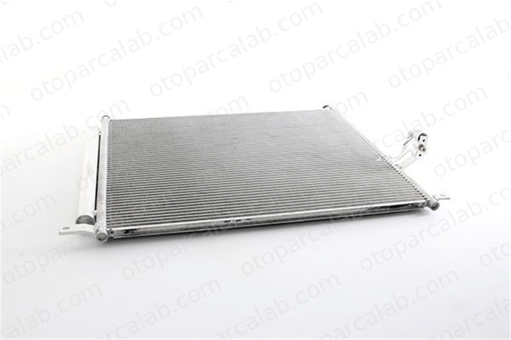 BSG 30-525-028 Klima Radyatörü FORD RANGER 5264360 AB3919710AA