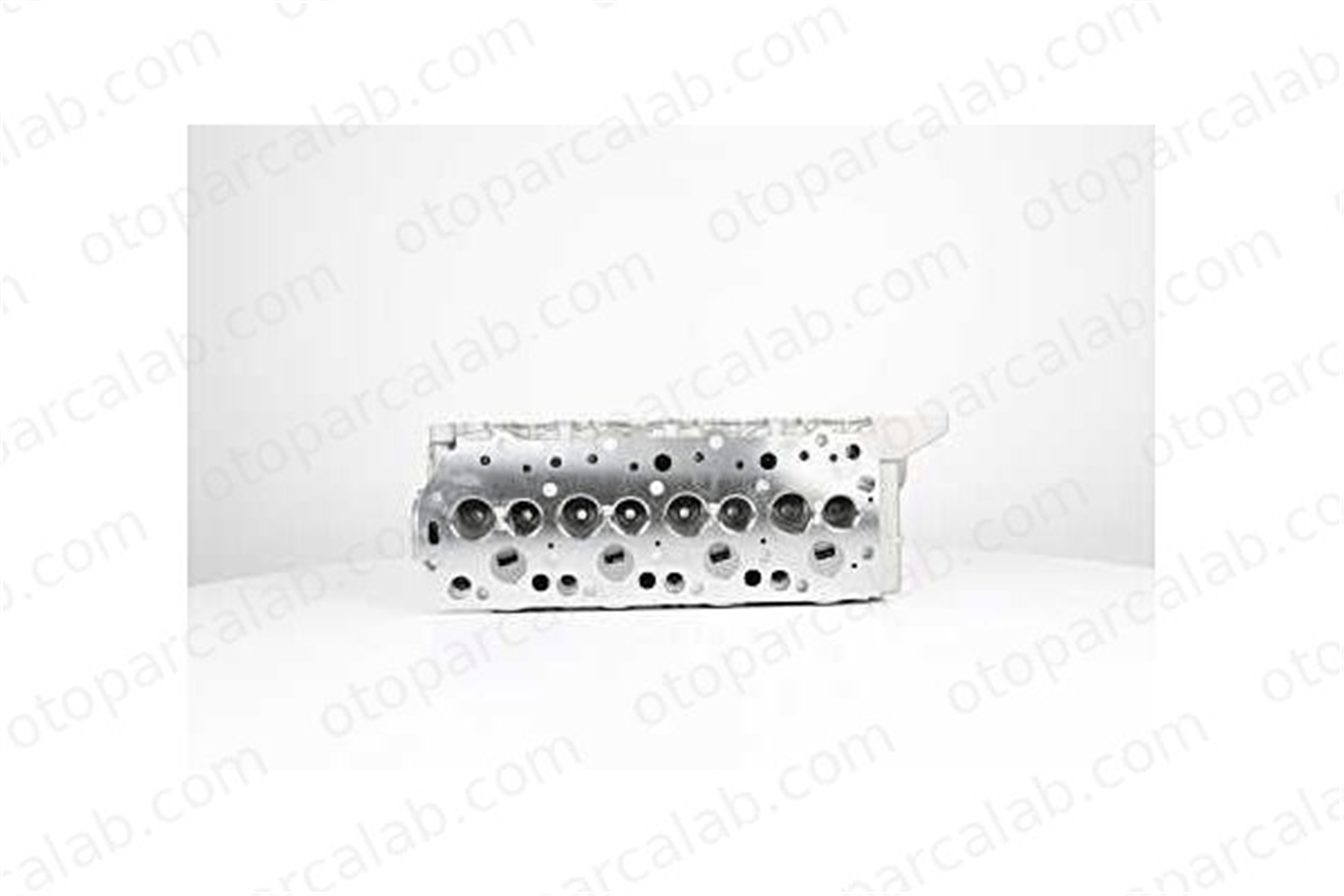 BSG 40-110-003 Silindir Kapağı HYUNDAI H-1 / STAREX Minibüs/Otobüs GALLOPER II 908770 2210042700