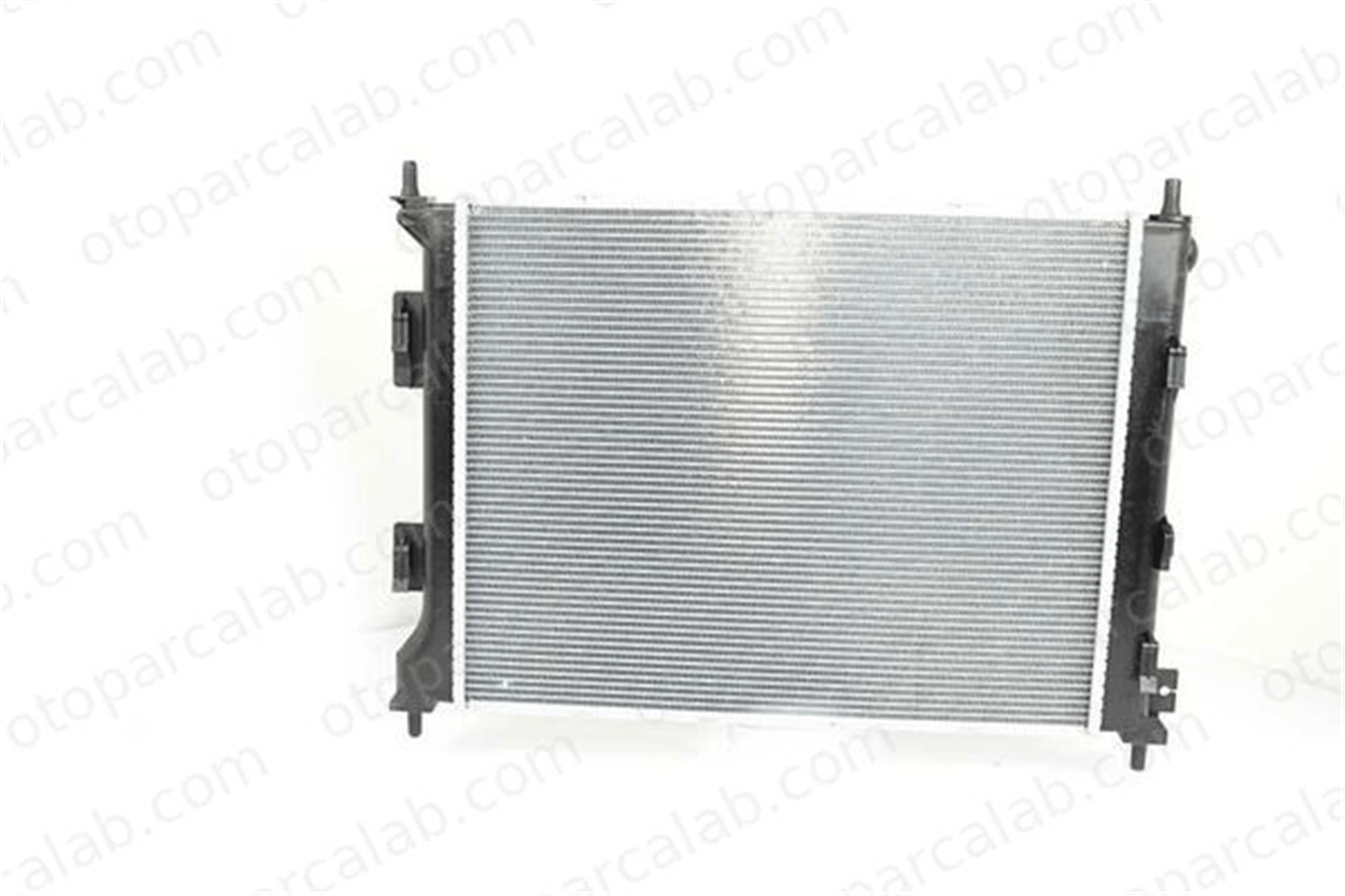 BSG 40-520-048 Su Radyatörü HYUNDAI i20 I i20 II 253104P700 25310C8200