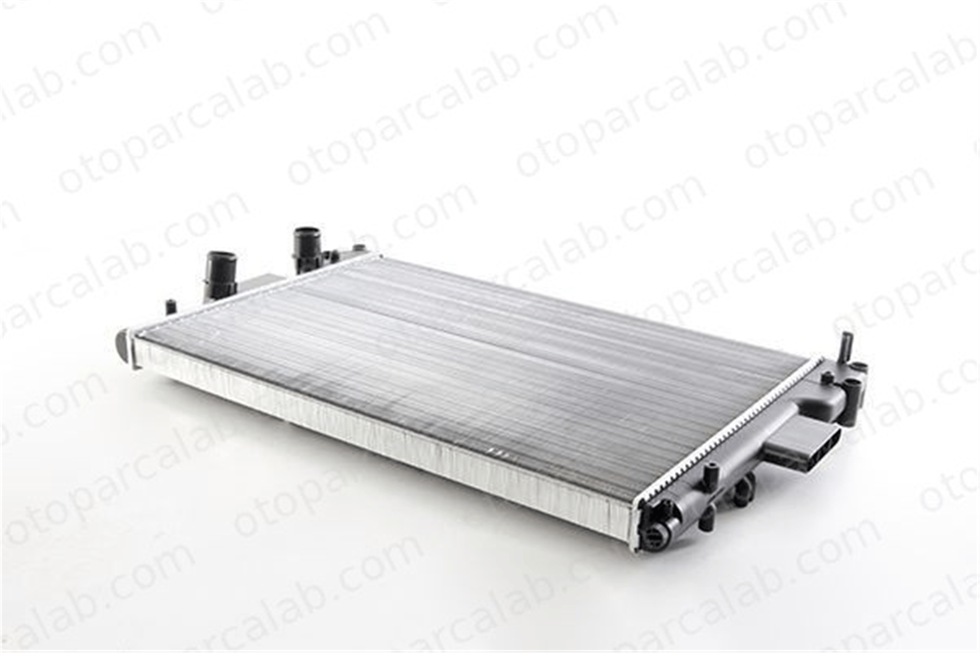 BSG 42-520-002 Su Radyatörü IVECO DAILY IV Panelvan/Van DAILY IV Platform şasi 1711171930117111712977 504152995