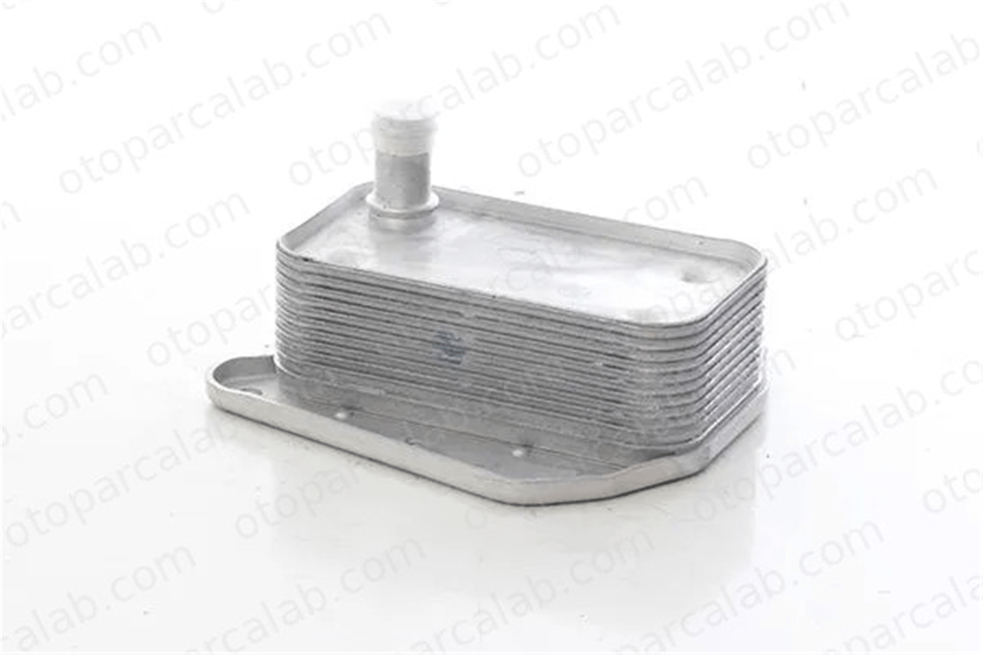 BSG 60-506-017 Motor Yağ Soğutucu MERCEDES-BENZ E-SERISI T-Model G-SERISI A6481880001 6121880401