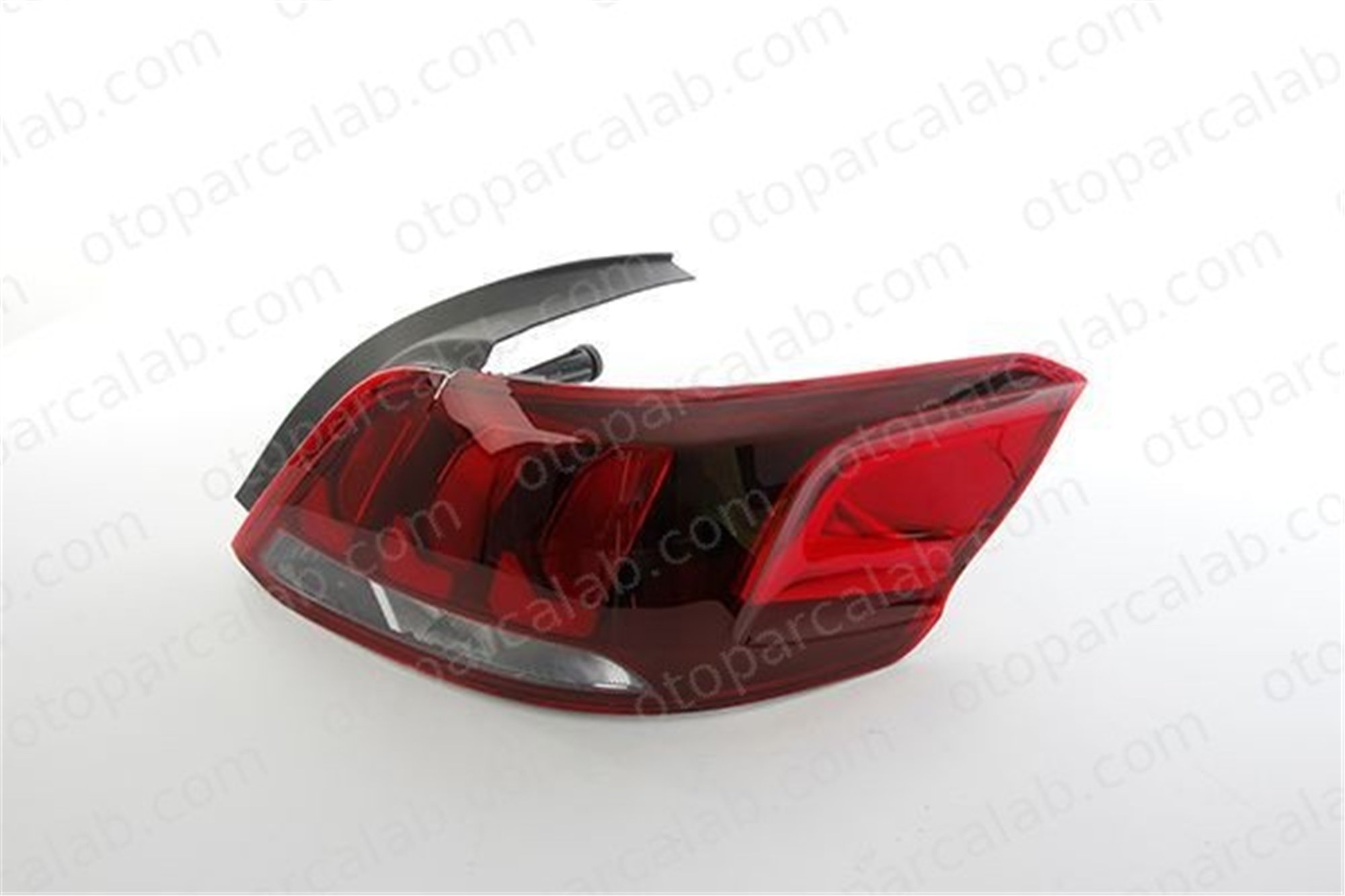 BSG 70-805-027 Stop Lambası Sağ PEUGEOT 301 9817299580