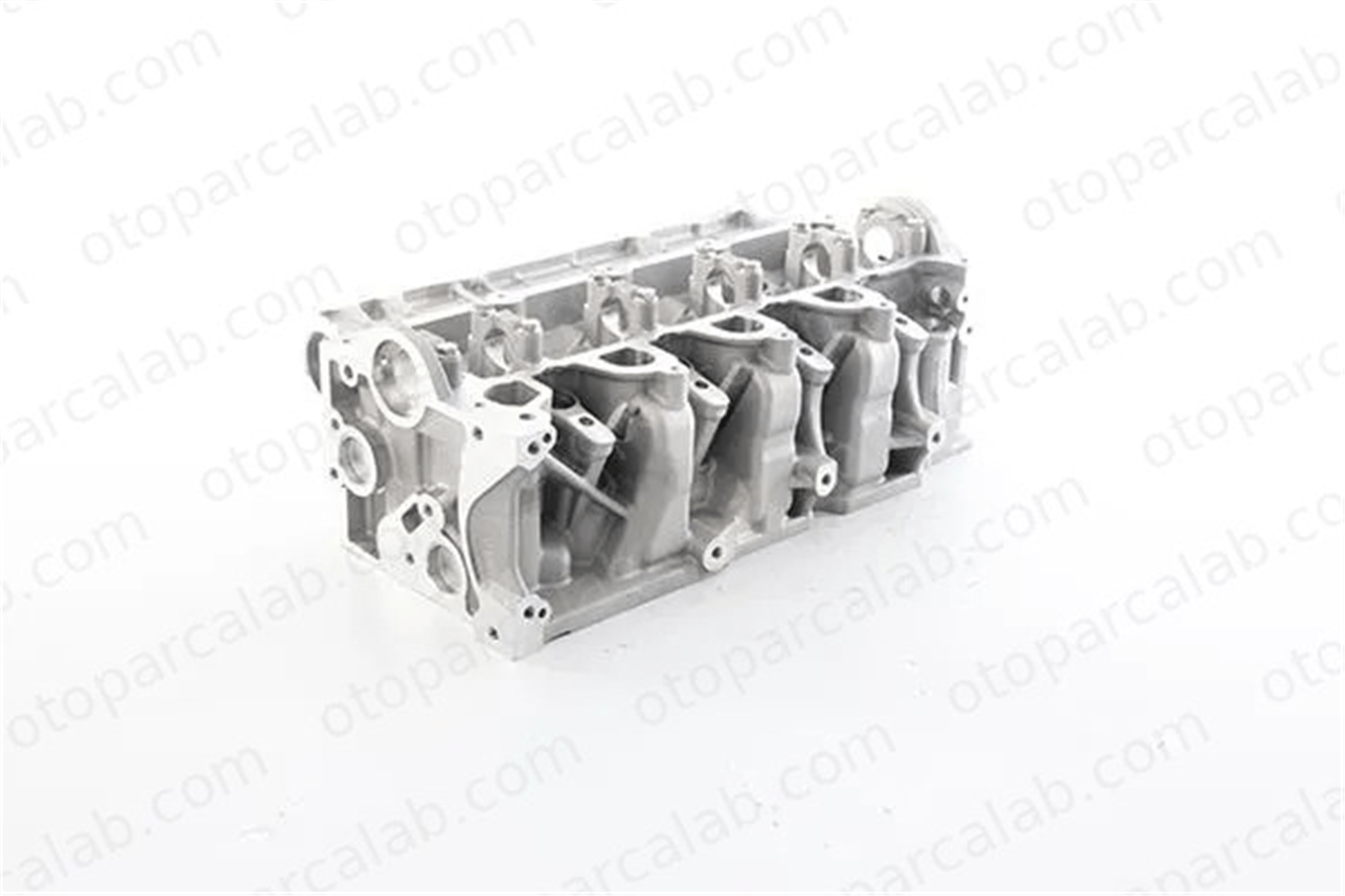 BSG 75-110-017 Silindir Kapağı RENAULT MEGANE III Grandtour DACIA LODGY 110410442R 1104100Q1M