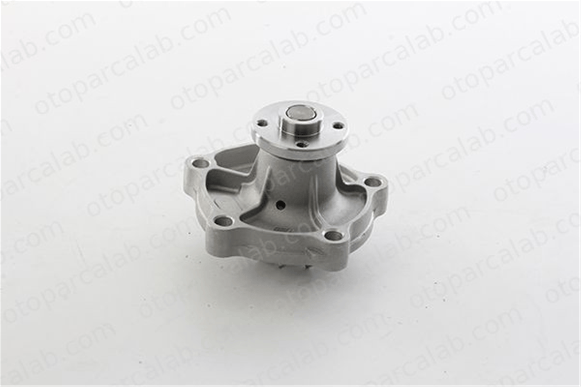 BSG 83-500-002 Devirdaim Su Pompası SUZUKI LIANA LIANA Hatchback 1740069G02 71742124