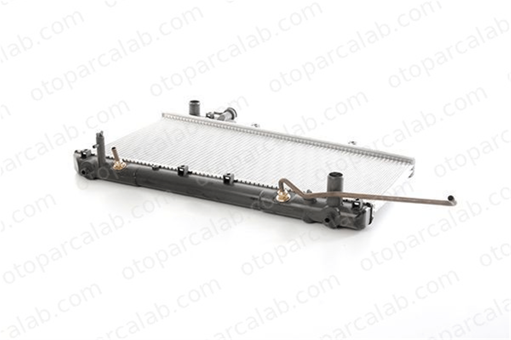 BSG 85-520-031 Su Radyatörü TOYOTA RAV 4 I Cabrio 13002521300253 164007A480