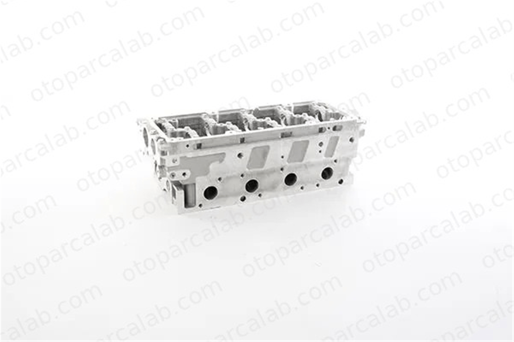 BSG 90-110-009 Silindir Kapağı AUDI A4 B8 A4 B8 Avant 3L103351A 03L103351A