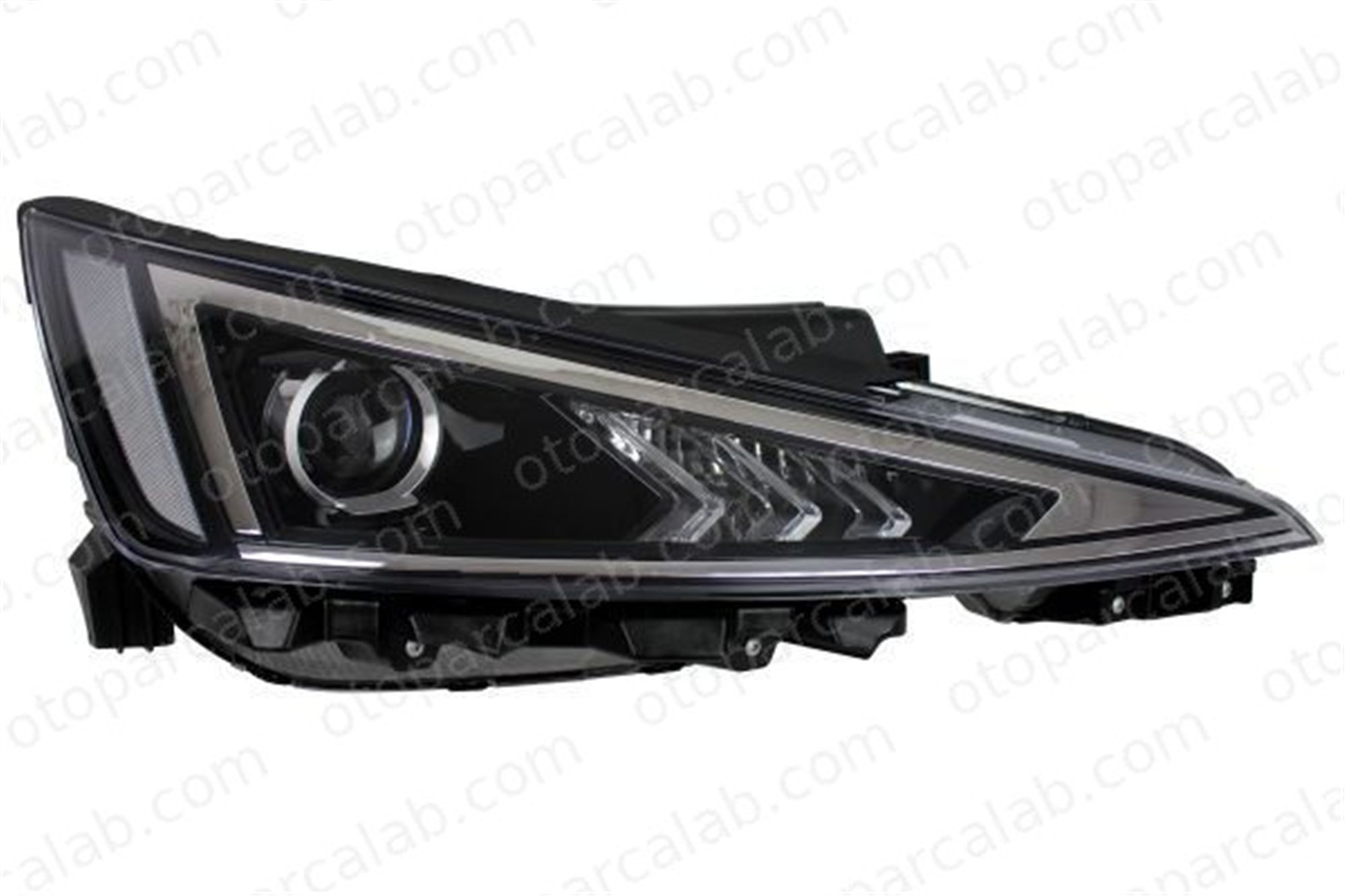 DEPO 221-1197RMLDEM2 Far Sağ HYUNDAI ELANTRA VI Sedan 92102F2500