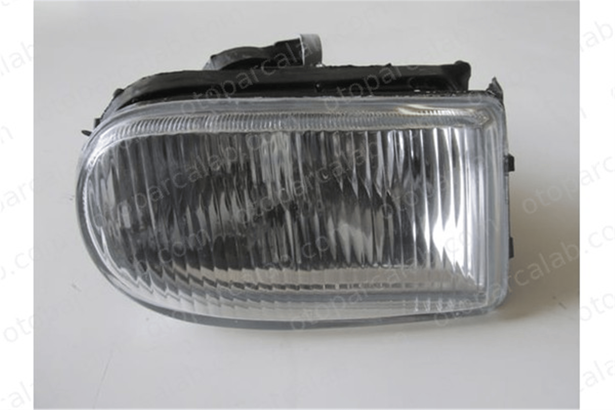 FAMELLA 1424-1010 Sis Farı Ön Sol RENAULT CLIO I MEGANE I 7701040680 7701045718