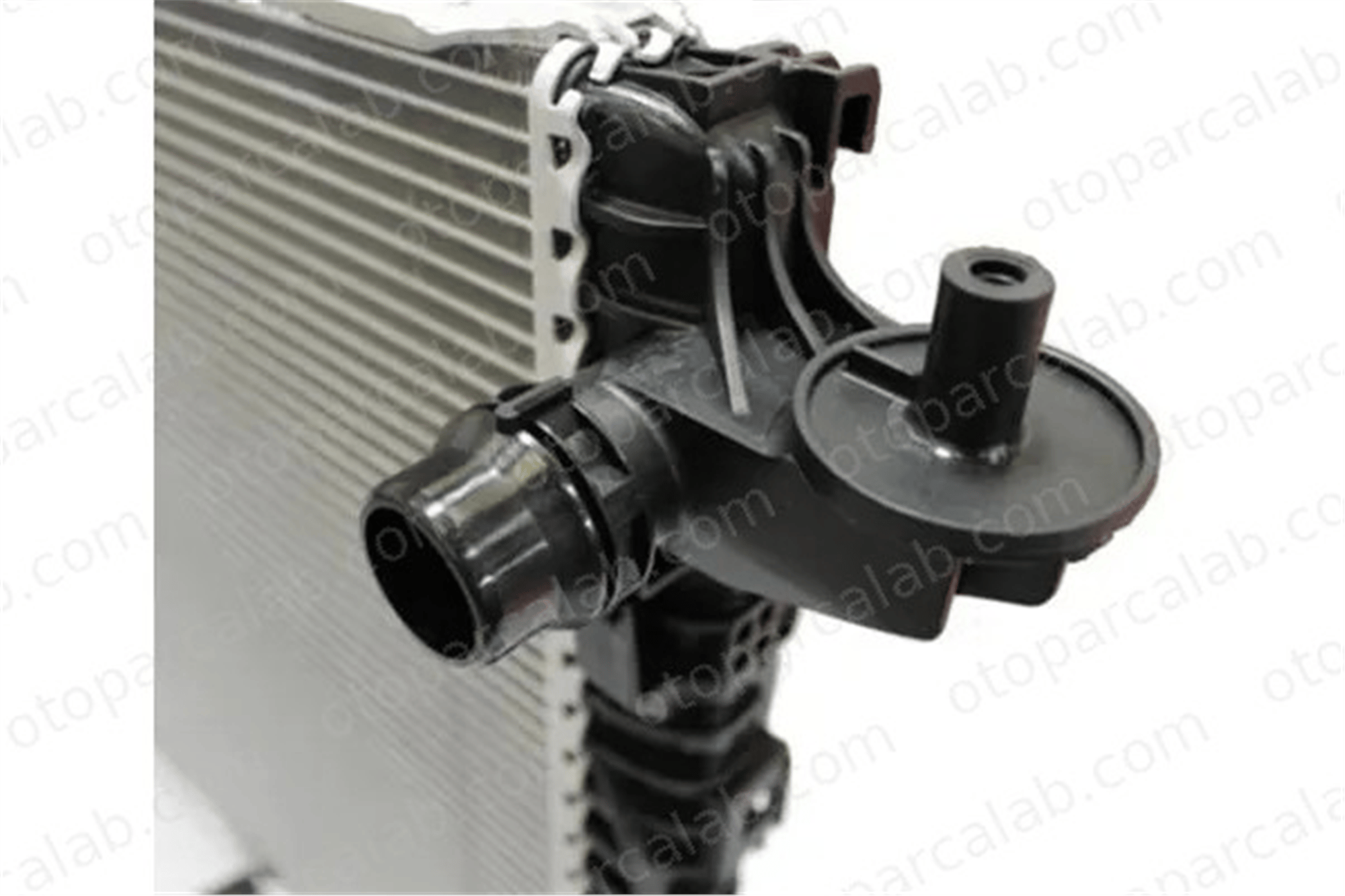 MAHLE CR 2179 000P Su Radyatörü AUDI A4 B9 A5 Sportback 8W0121251AK 8W0121251L