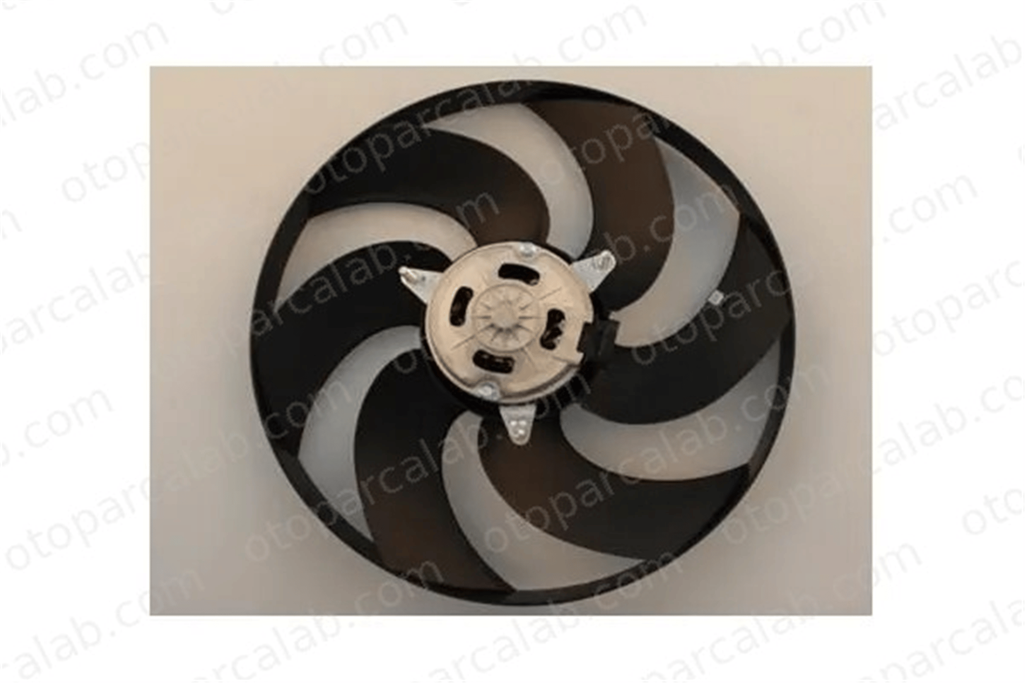 MGA 83288 Radyatör Fan ve Motoru RENAULT 19 II Chamade CLIO I 7700784652 7700799057
