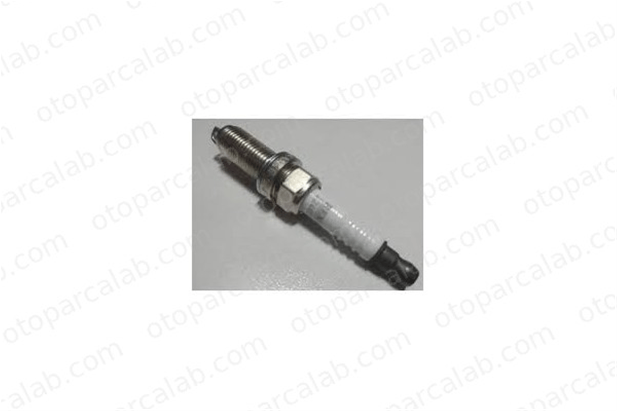 RENAULT ORJINAL 224011526R Ateşleme Bujisi NISSAN MICRA V RENAULT TWINGO III 224011526R 224011HM1B