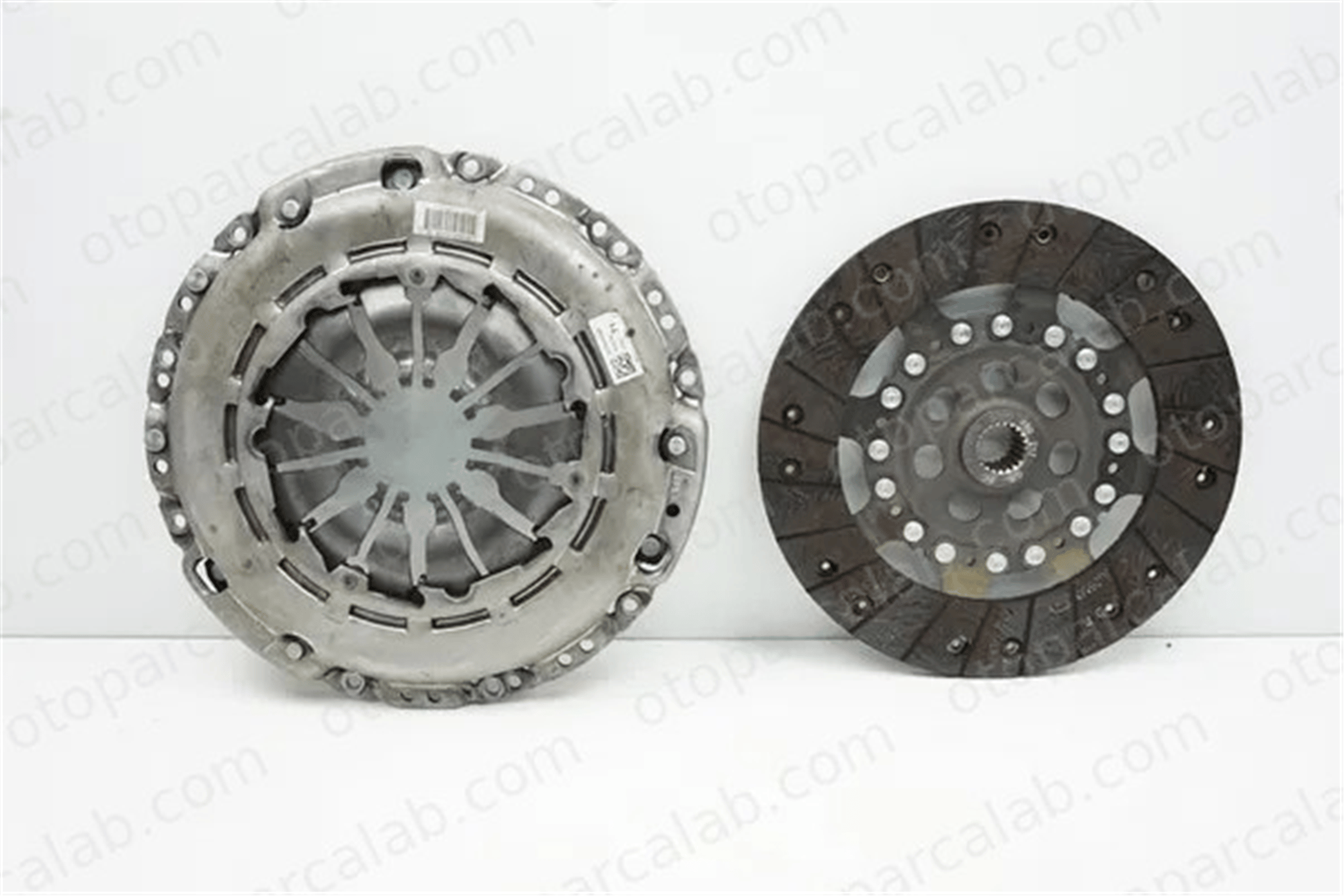 RENAULT ORJINAL 302057505R Debriyaj Seti DACIA DUSTER RENAULT KANGOO / GRAND KANGOO II 302057505R 123002685R
