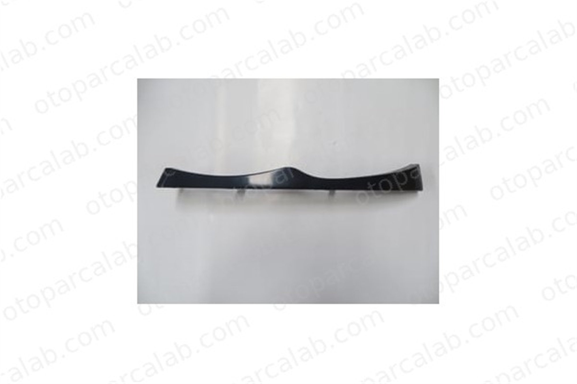 TW 2007-2348A Far Alt Çıtası Sol BMW 3 3 Touring 51137043409