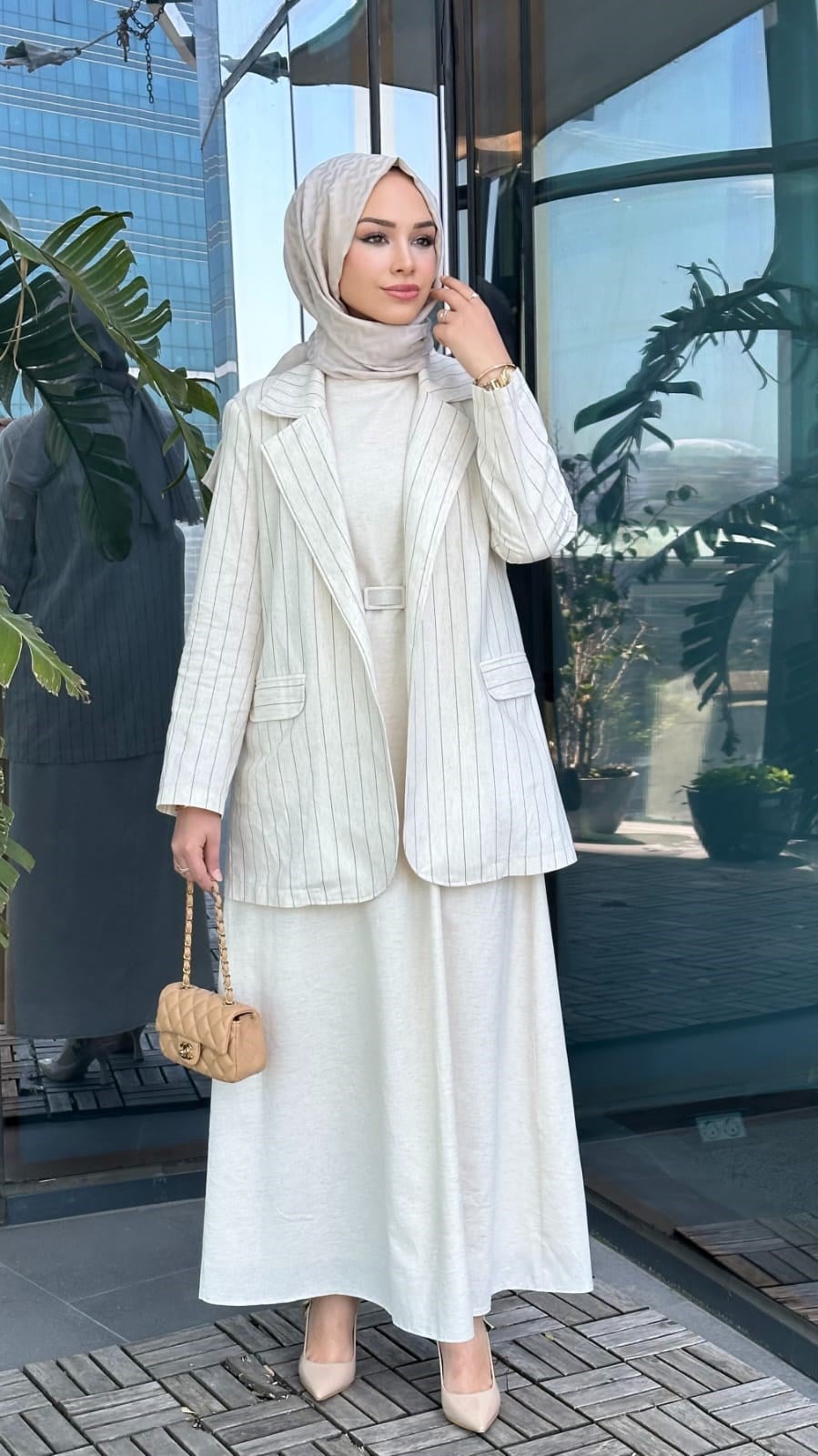 Çizgili Ceketli Elbise Takım