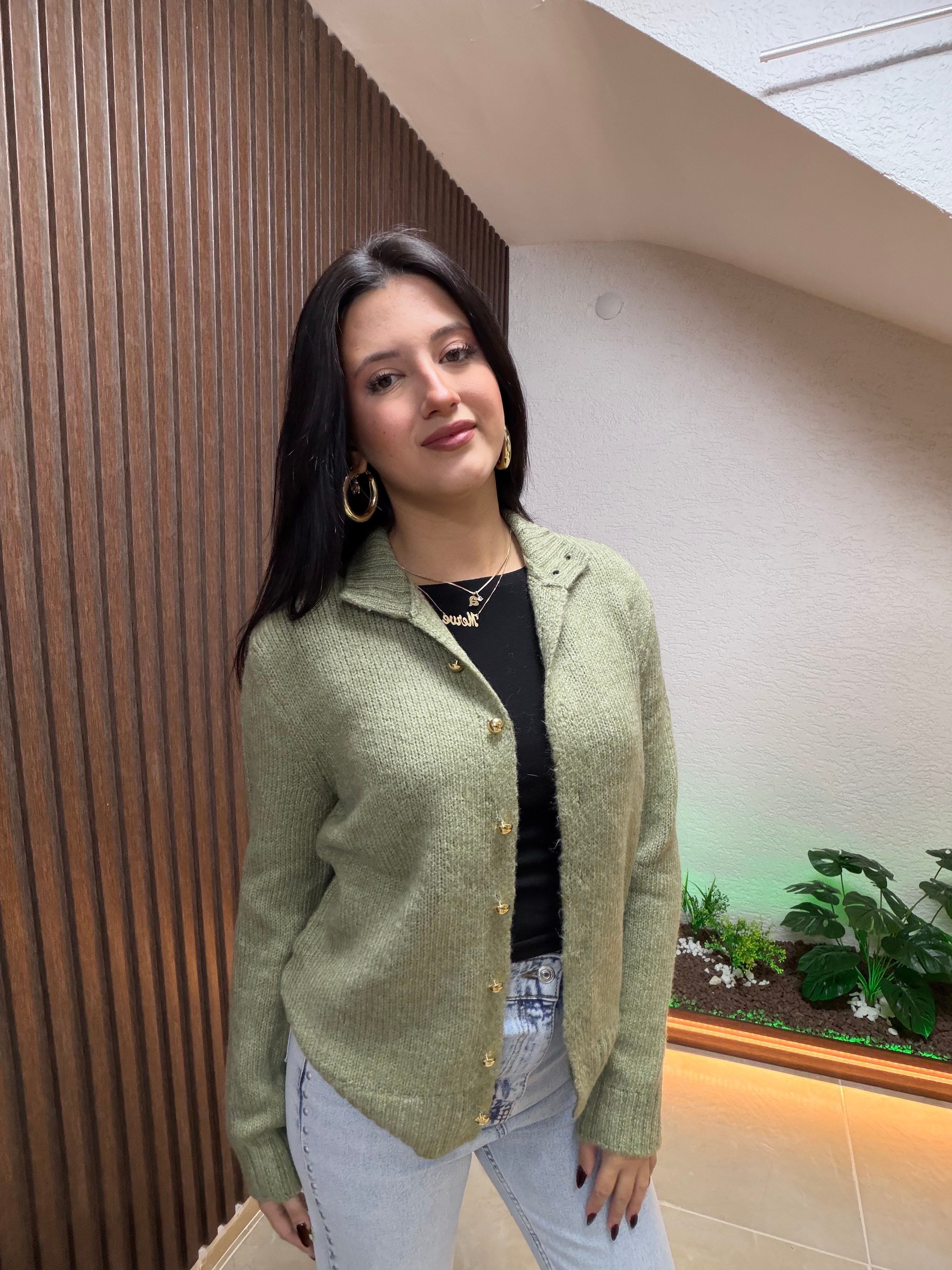 GOLD DÜĞME DETAYLI HIRKA 
