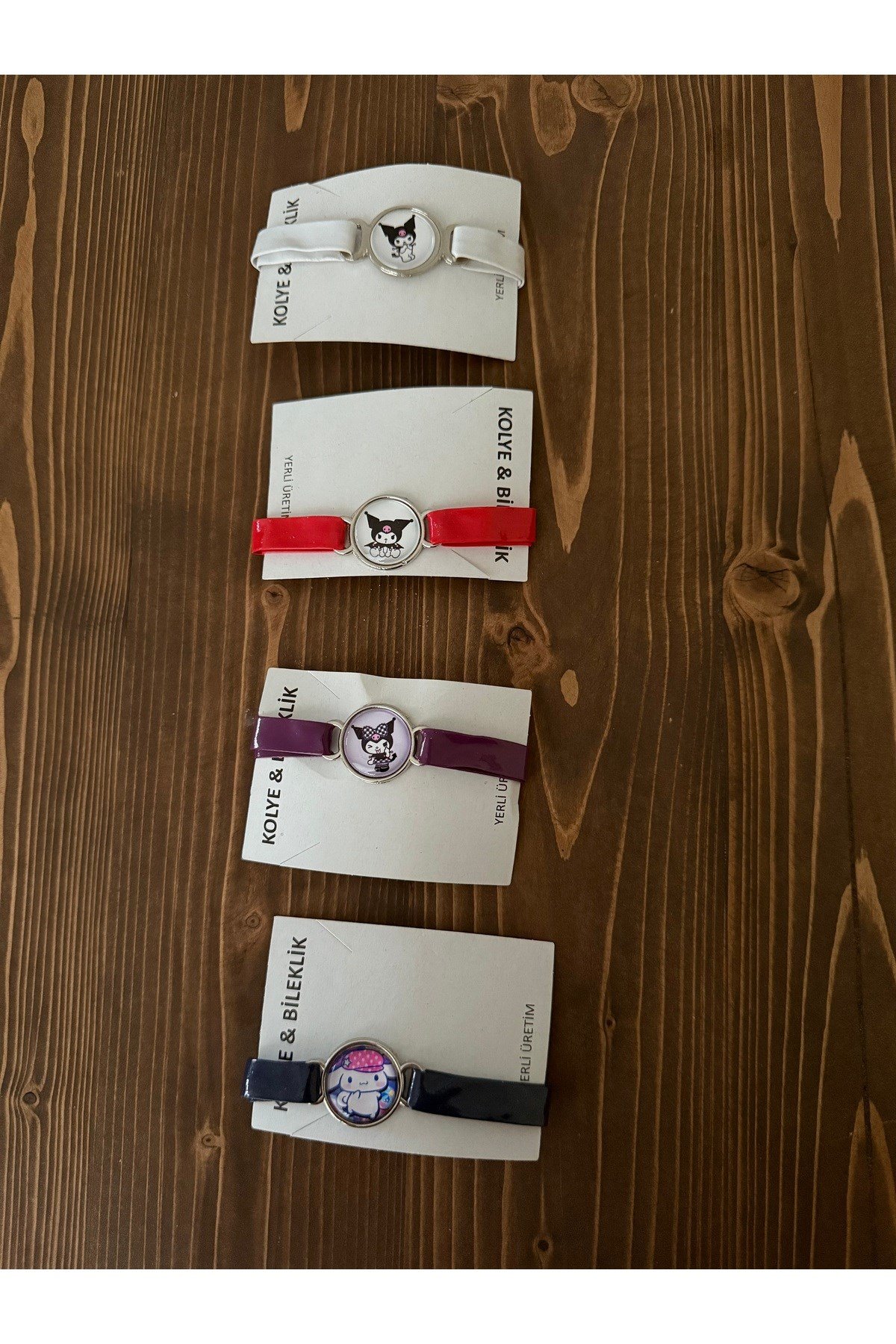 Bileklik ,suni deri ,kuromili,1 adet