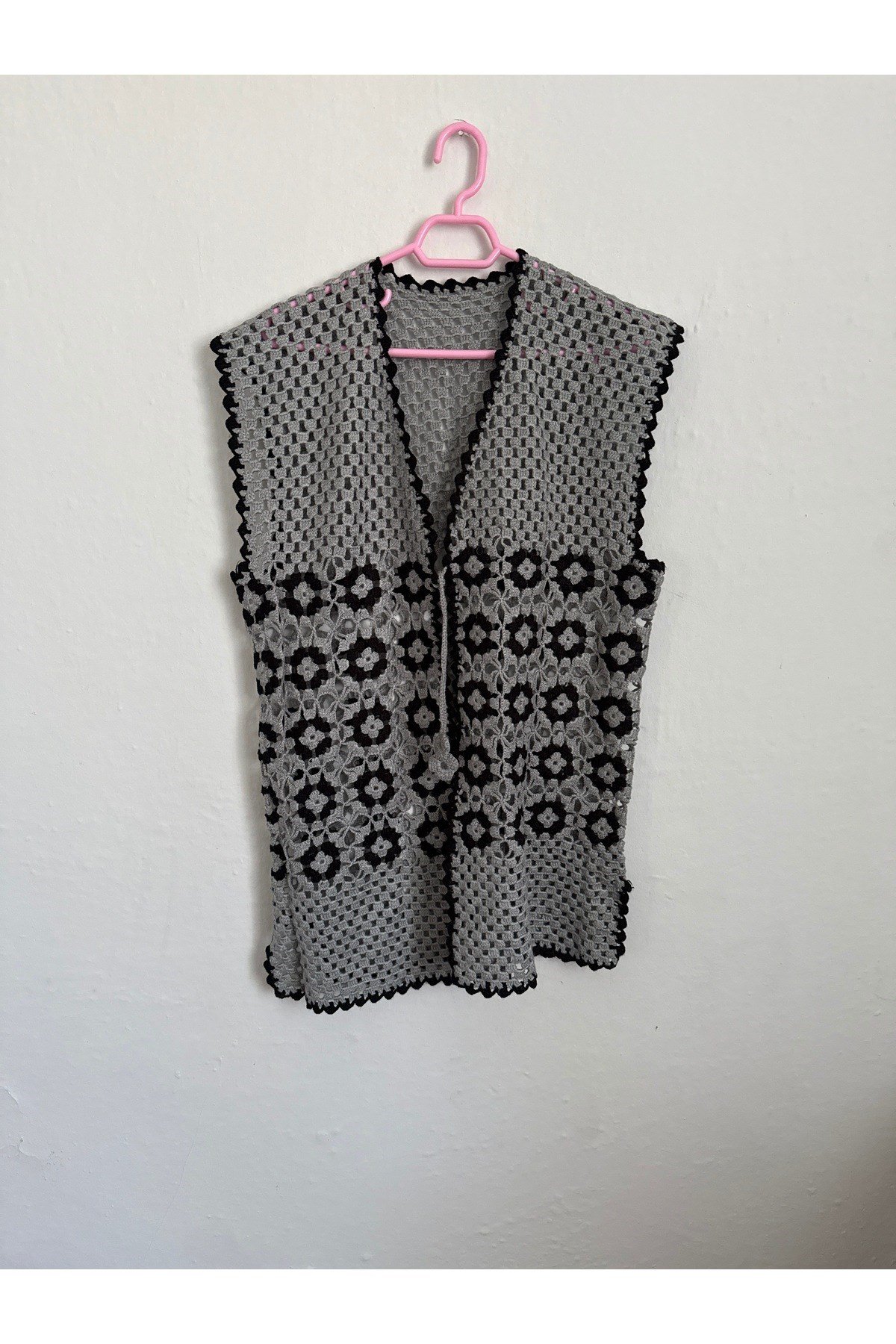 Elörgüsü tığişi yelek