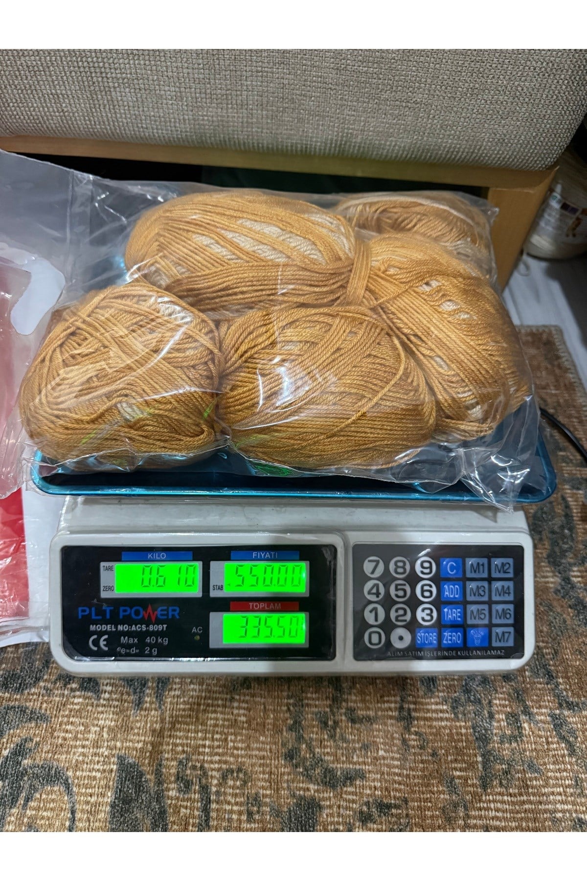 Himalaya anti-pieling ebruli örgü ipi ((610 gram)