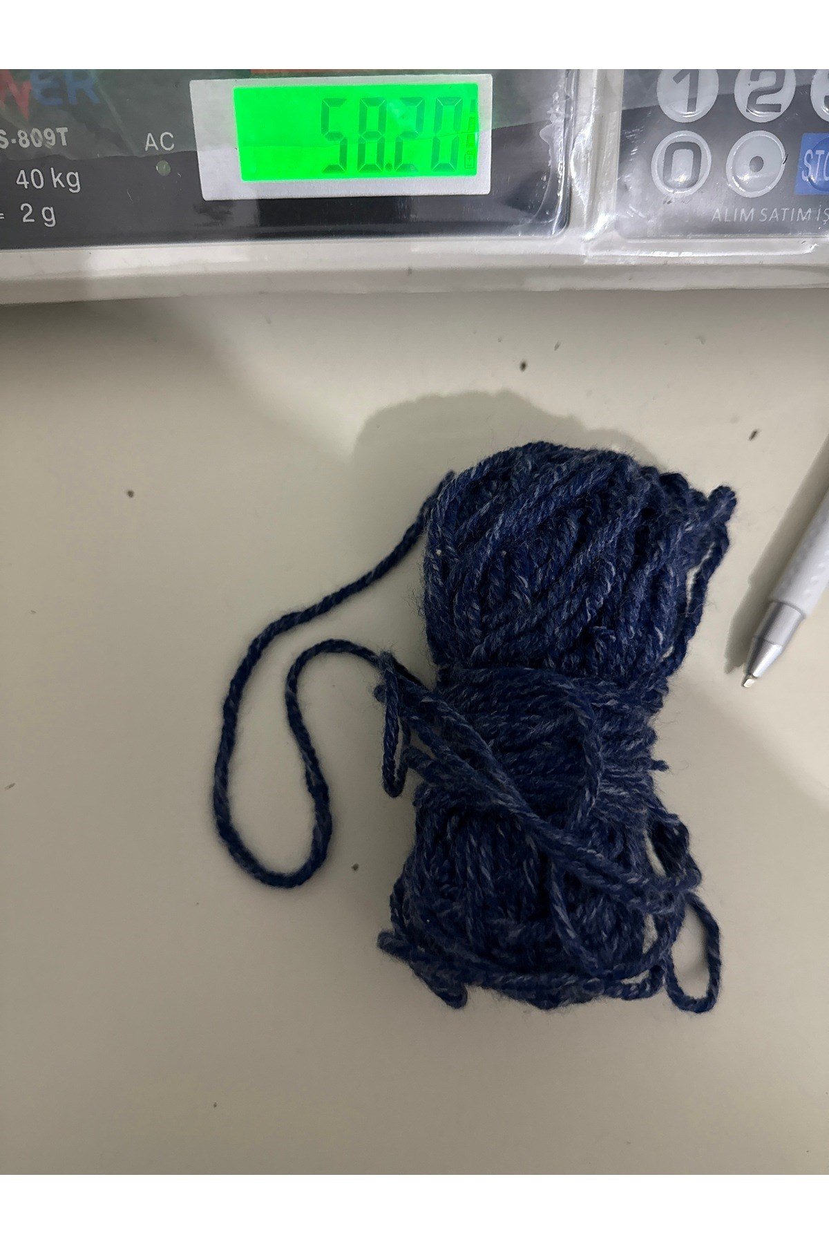 İhraç fazlası ip (214 gram)