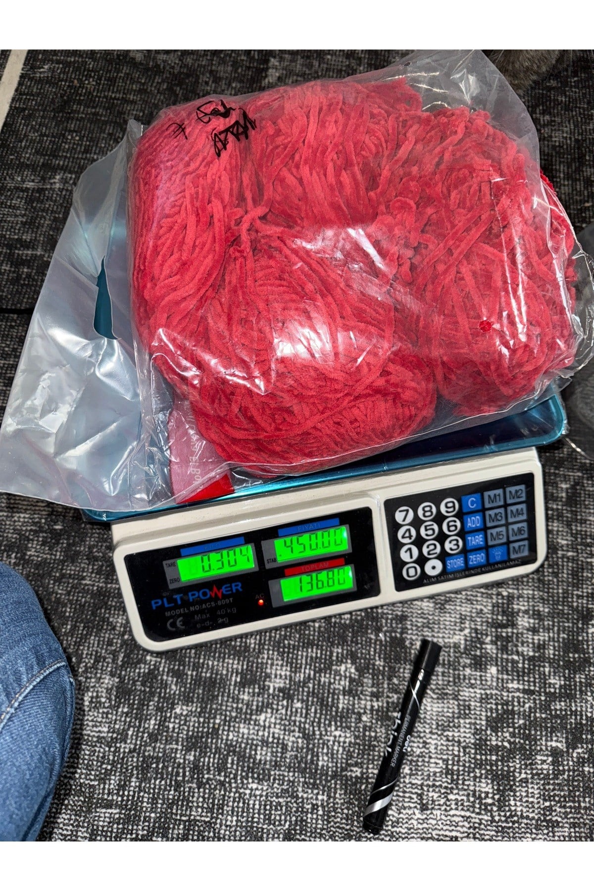 Kadife Ip(392GRAM)kırmızı