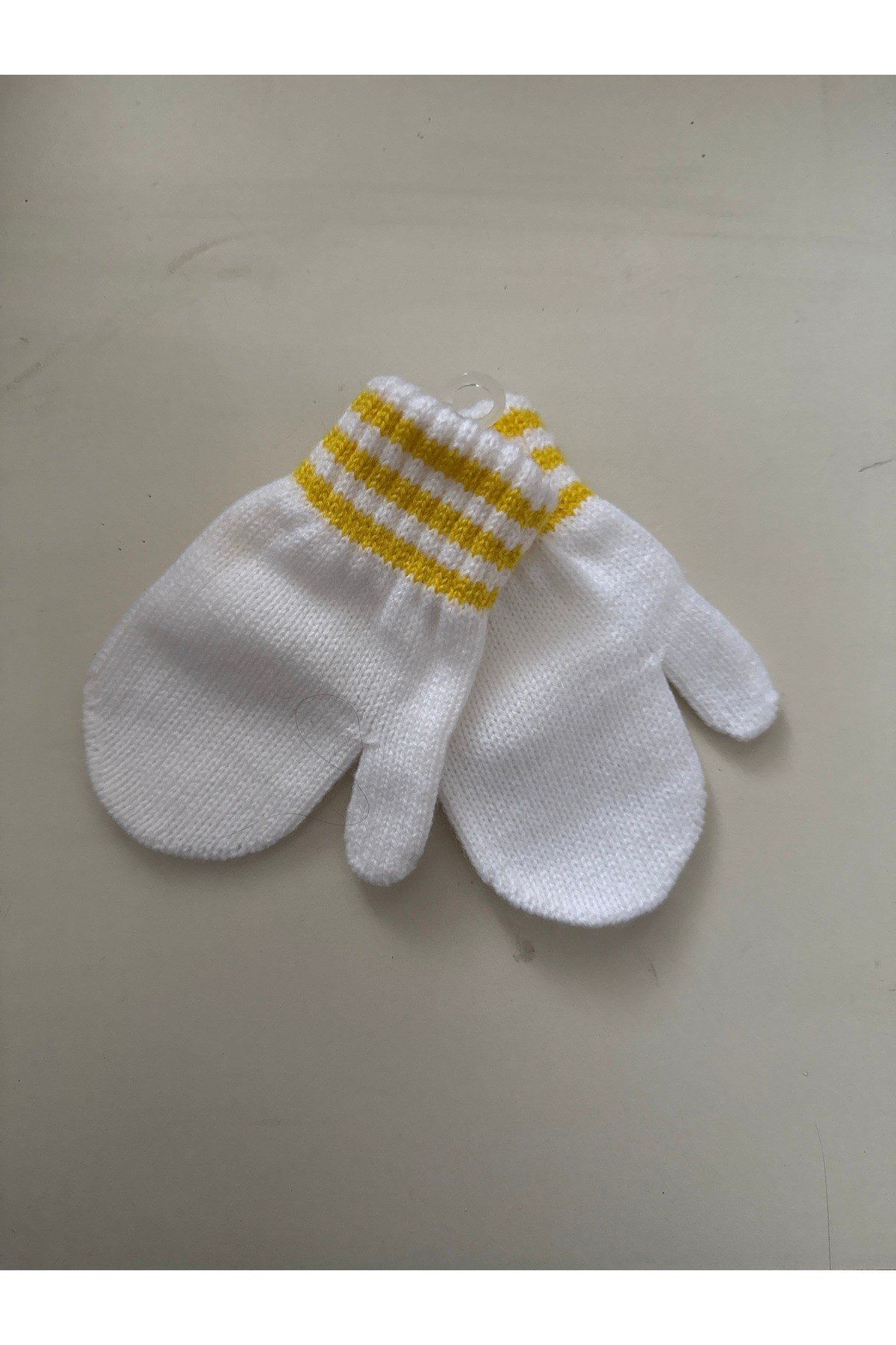 Parmaksız bebek eldiveni