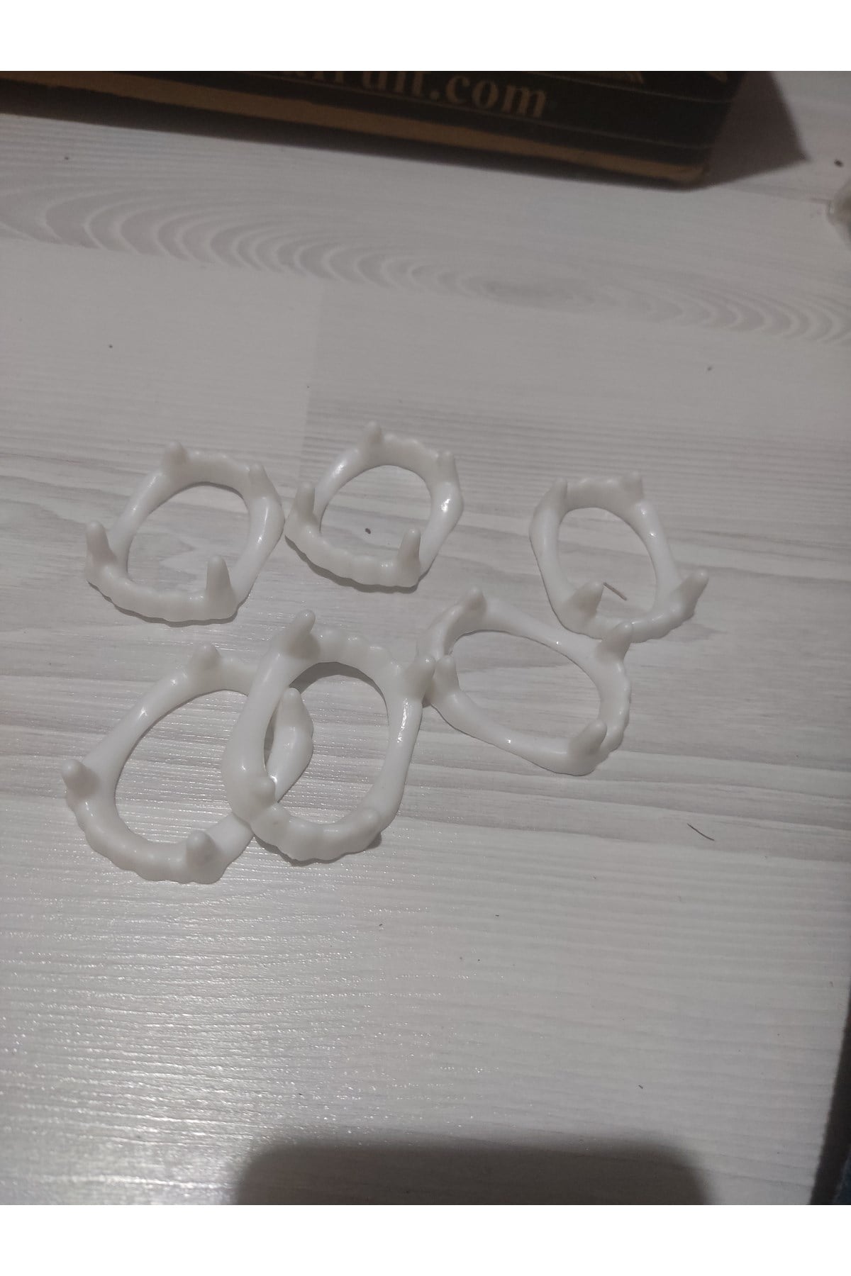 Plastik diş