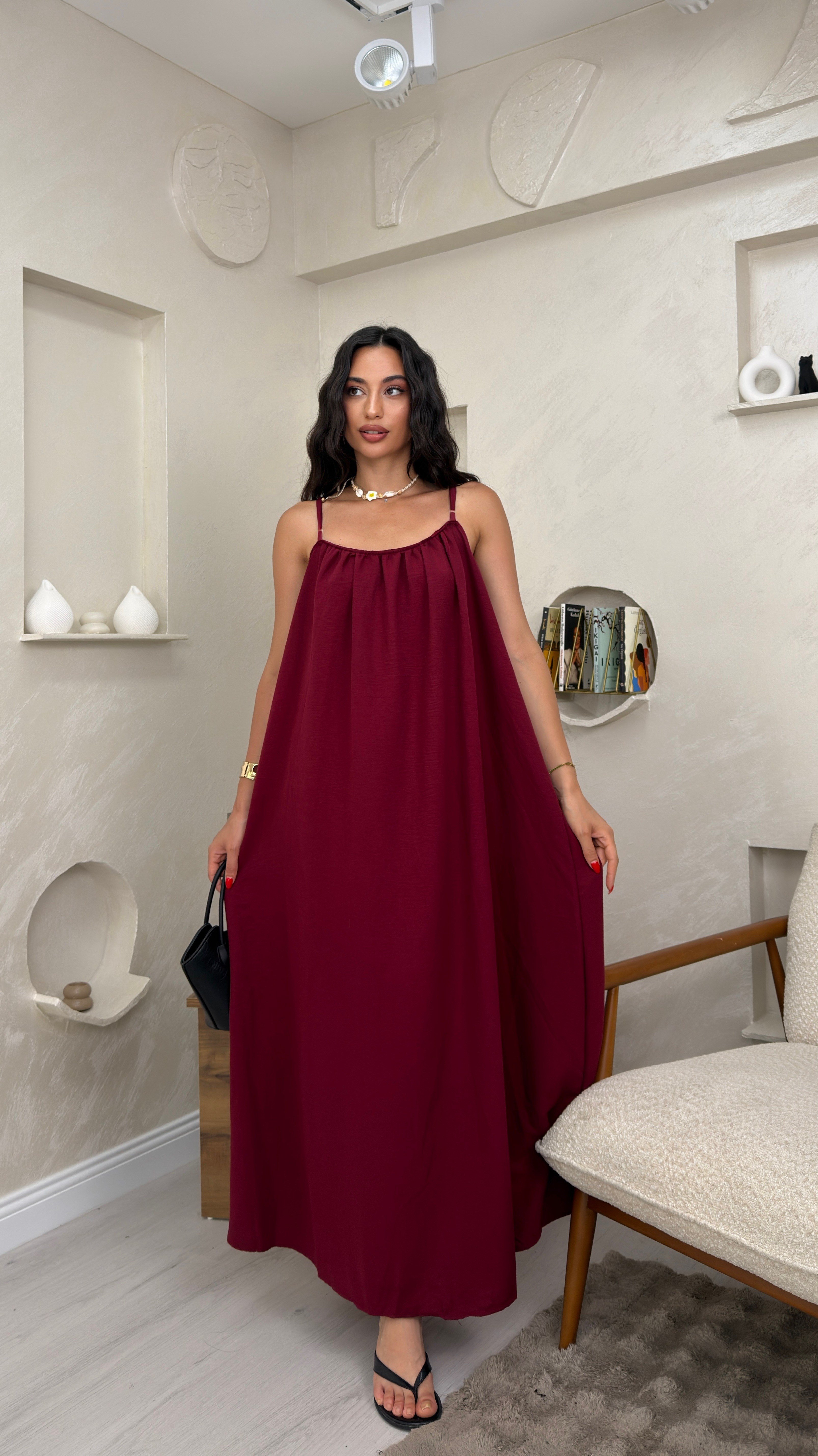 LUNA BORDO RENKLİ ASKILI SALAS KADIN MAXİ ELBİSE