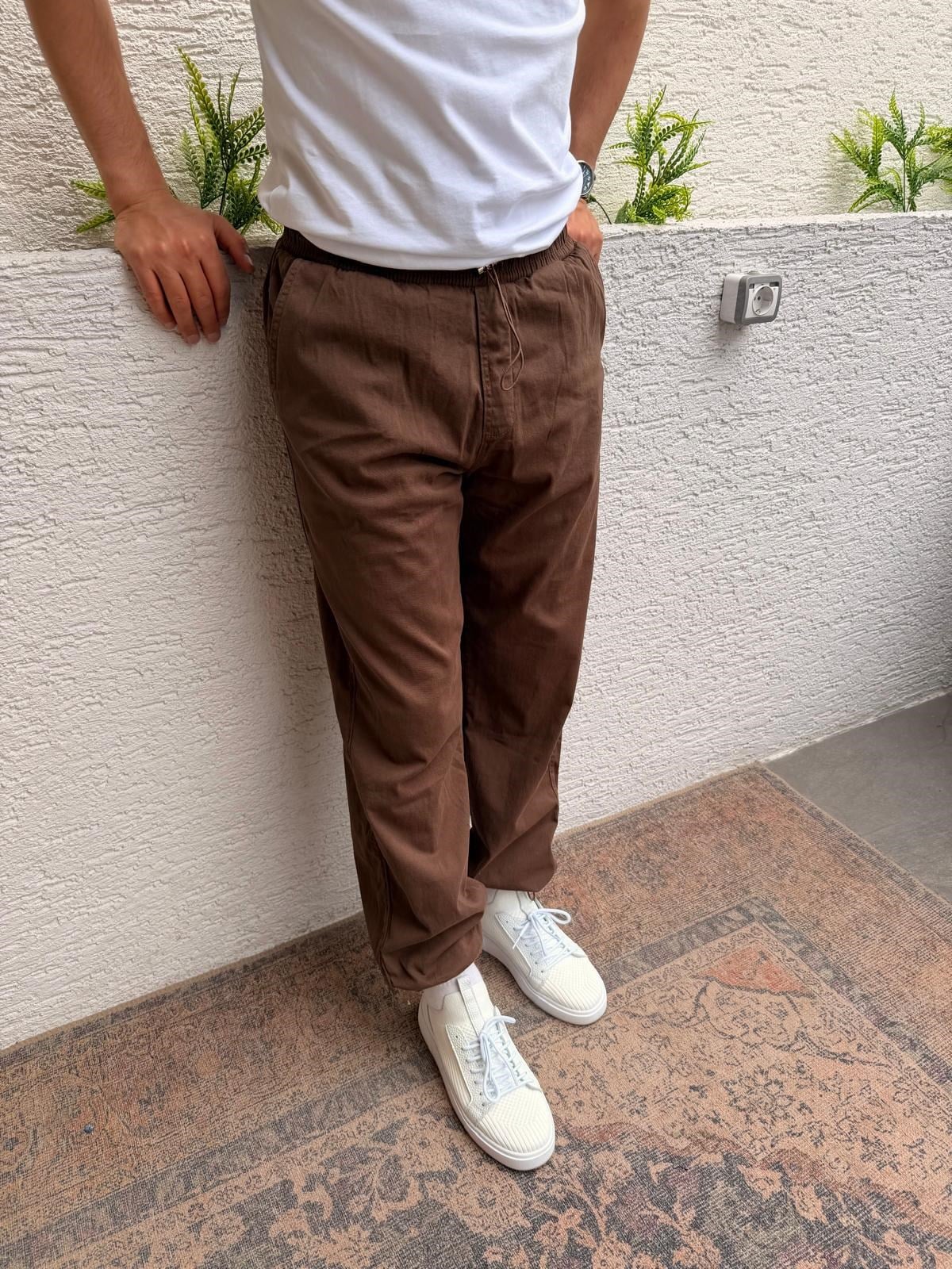KAHVERENGİ VNC BAGGY PAÇA ve BEL LASTİK DETAYLI PANTOLON