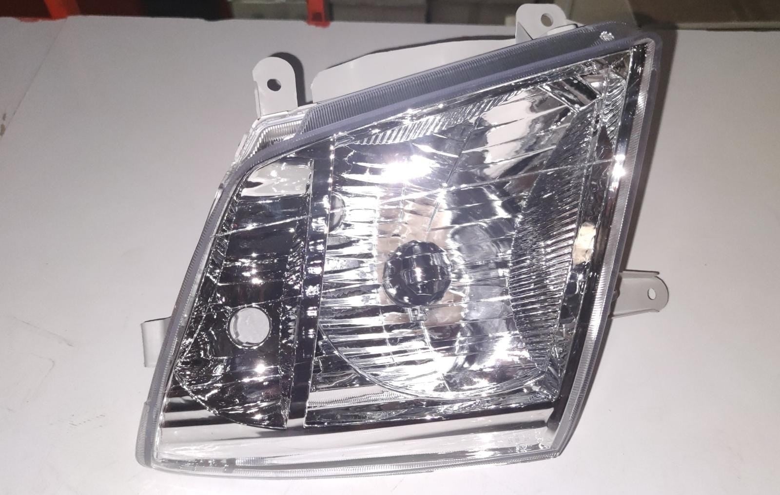 Far D-max 07-11 Rh Merceksiz