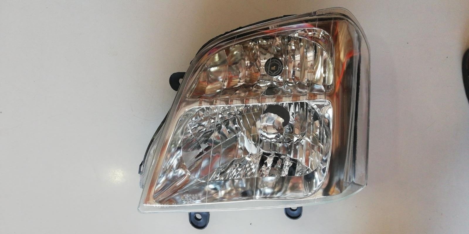 Far Isuzu D-max 02-06 Lh Manuel