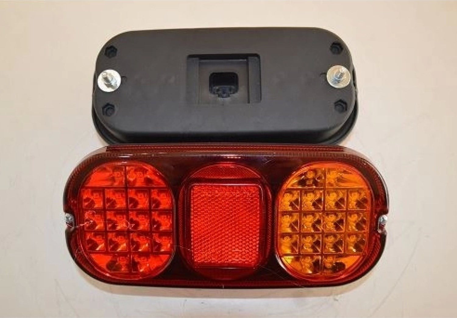 Stop Lambası Y.m. Jcb İş Makinası Arka Ledli Soket 24v
