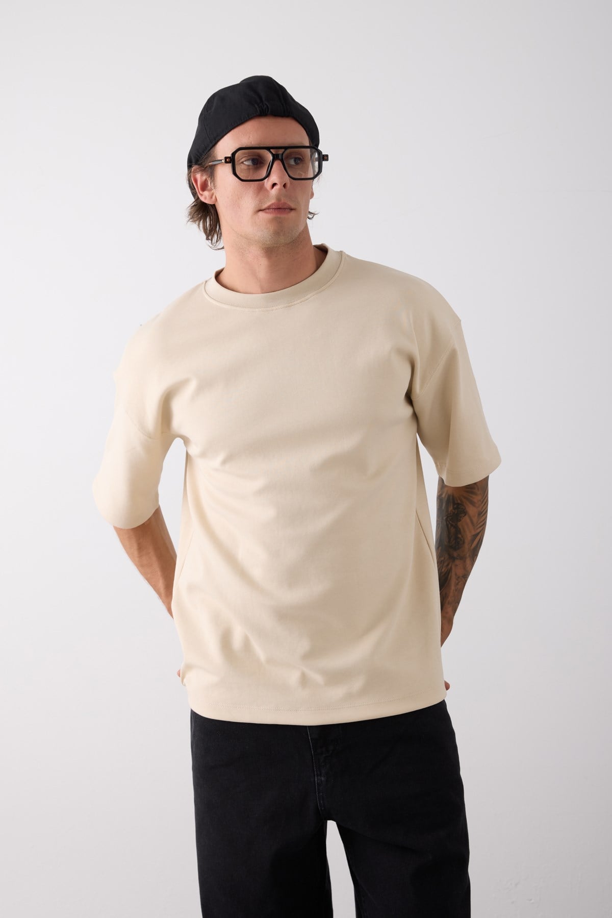 Pacho-Core Tee Bej